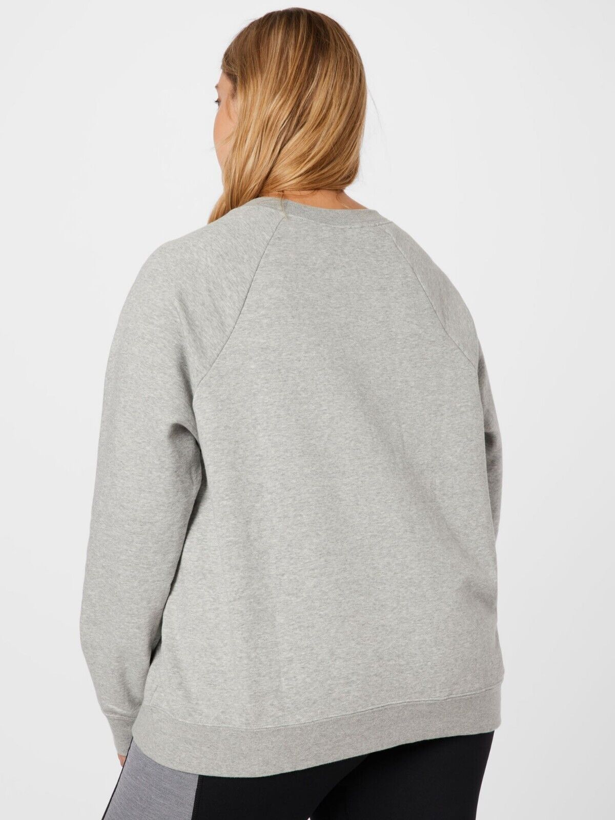 Nike Womens Plus Size Essential Fleece Sweatshirt logo gray Size 1X MSRP $60