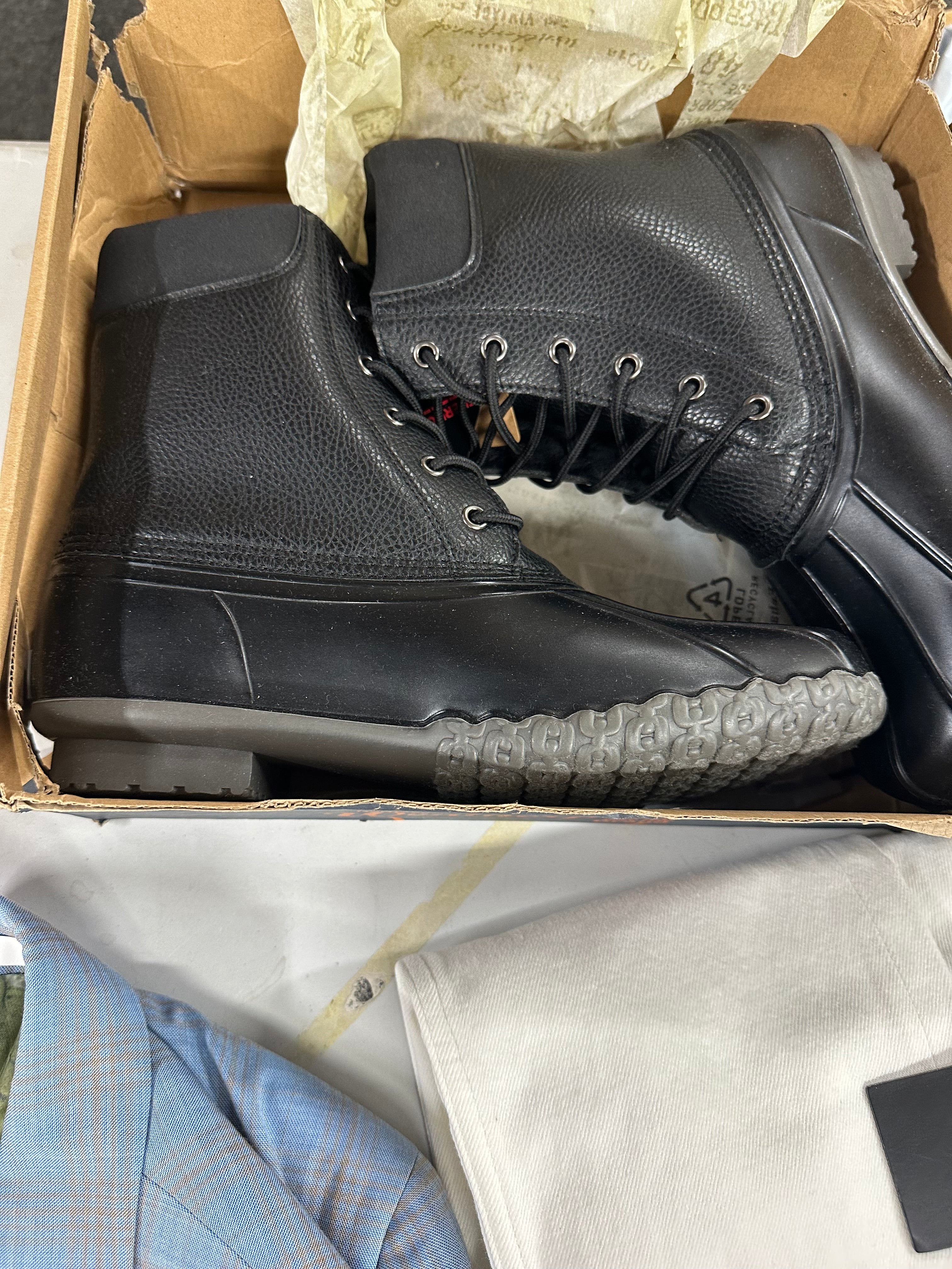 Men's Clothing, Shoes and Others, Assorted Wholesale Lot, 7 FOR ALL MANKIND, SEAN JOHN, COLE HAAN, CALVIN KLEIN, POLO RALPH LAUREN, WEATHERPROOF, PERRY ELLIS and more, 13 items, CUSTOMER RETURNS