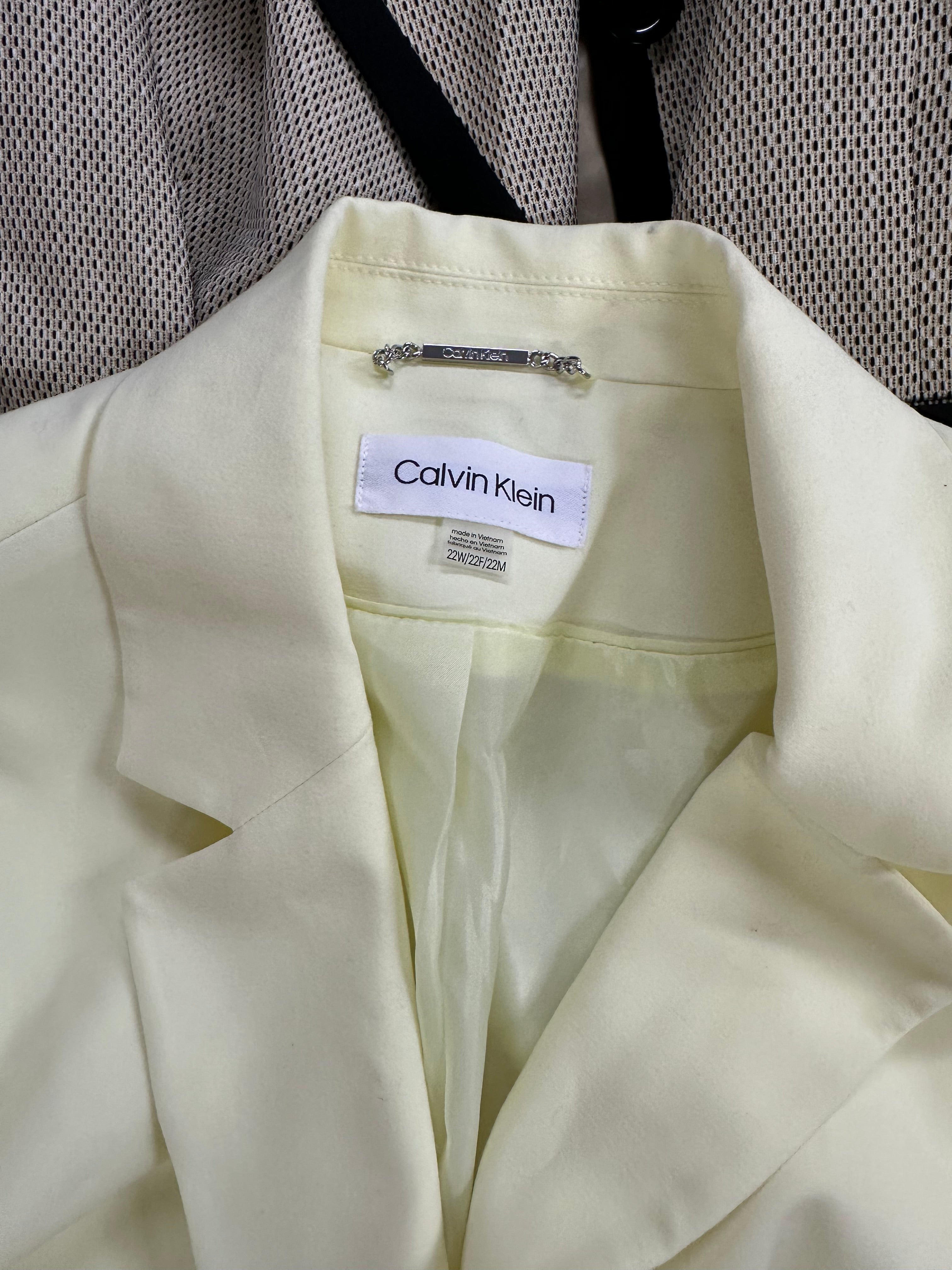 Women's Clothing Blazer Wholesale Lot, CALVIN KLEIN, LE SUIT, KASPER and more, 5 items, Shelf Pulls, MSRP $582