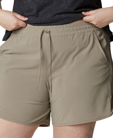 Columbia Women's Bogata Bay Stretch Shorts Plus Size 2X