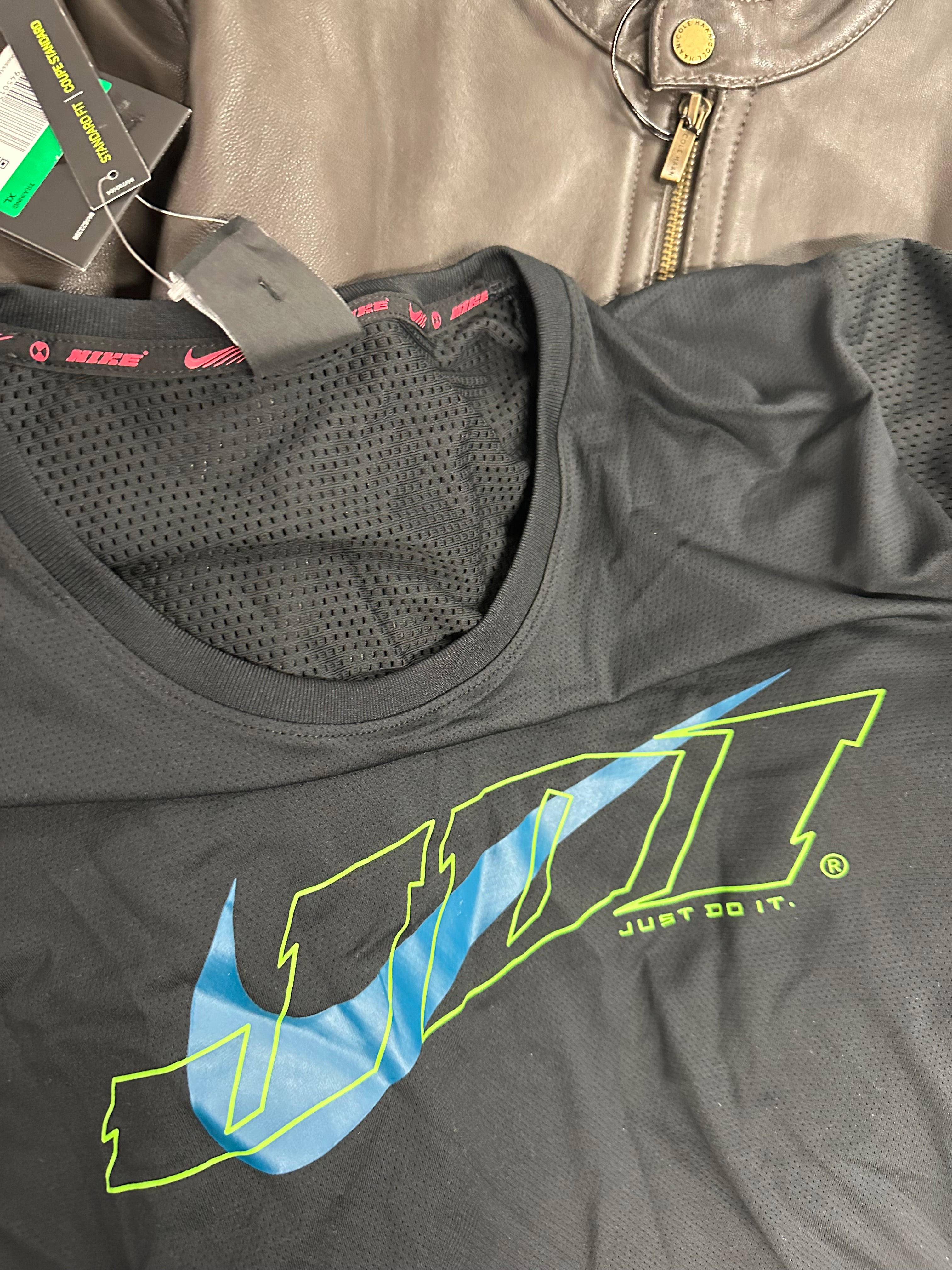 Men's Clothing & Other Assorted Wholesale Lot, NIKE, NEW ERA, JOHN VARVATOS, BAILEY, UNDER ARMOUR, HOT SOX and more, 13 items, CUSTOMER RETURNS