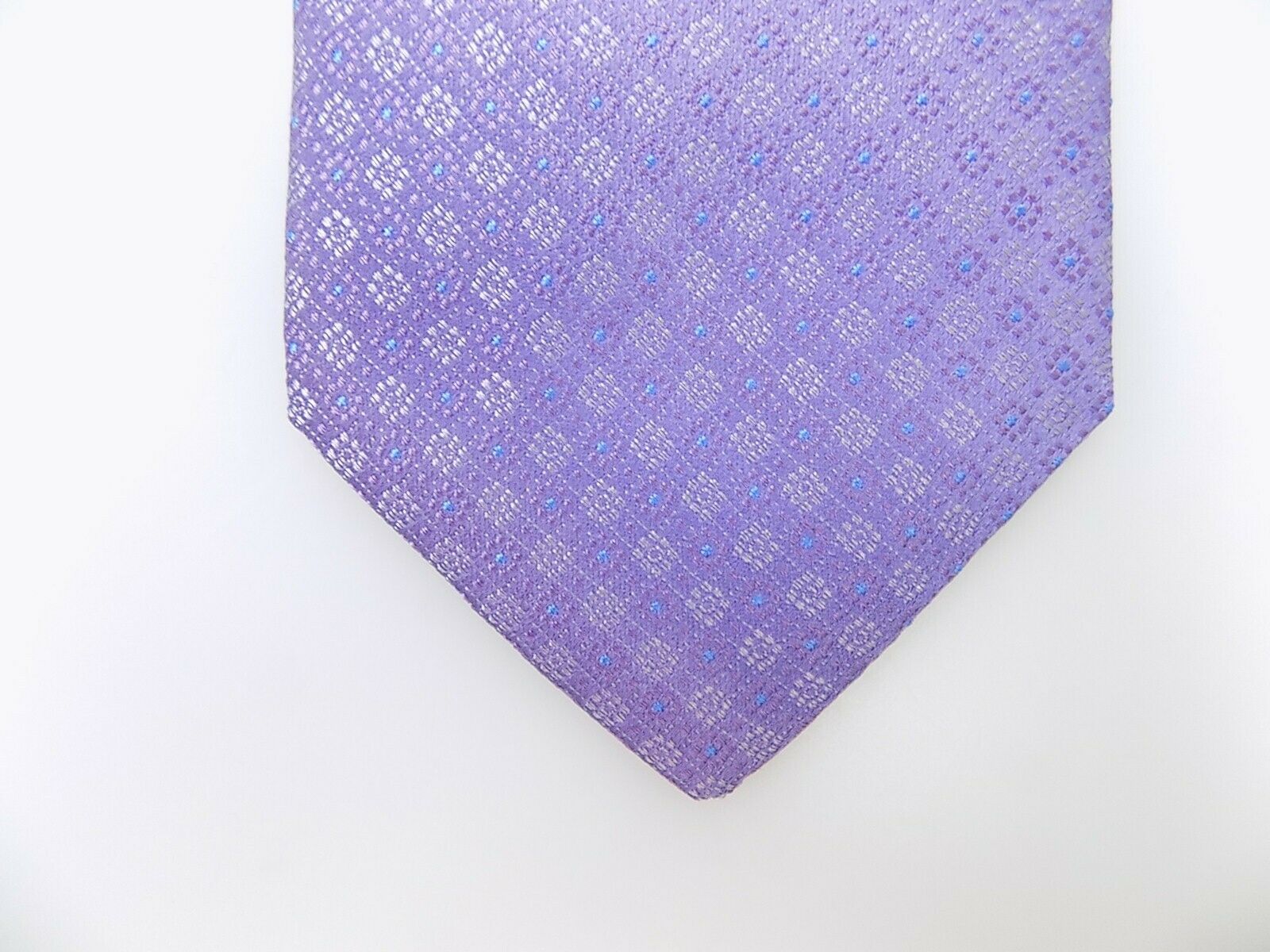 Bloomingdale's Mens Silk Tie Purple Necktie MSRP $59