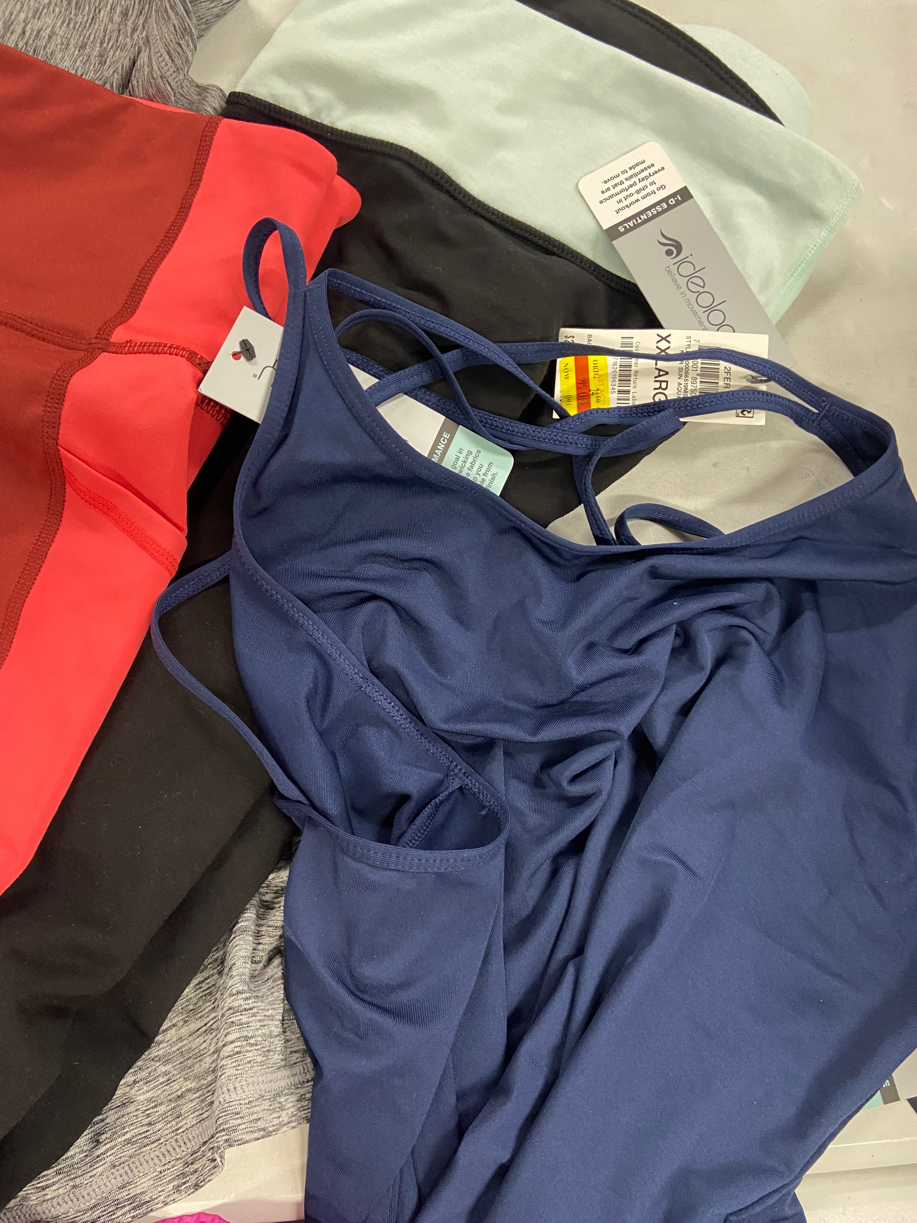 Women's Clothing Activewear Wholesale Lot, DKNY, CK PERFORMANCE, COLUMBIA, NATORI, BASS OUTDOOR 15 items, Shelf Pulls, MSRP $515