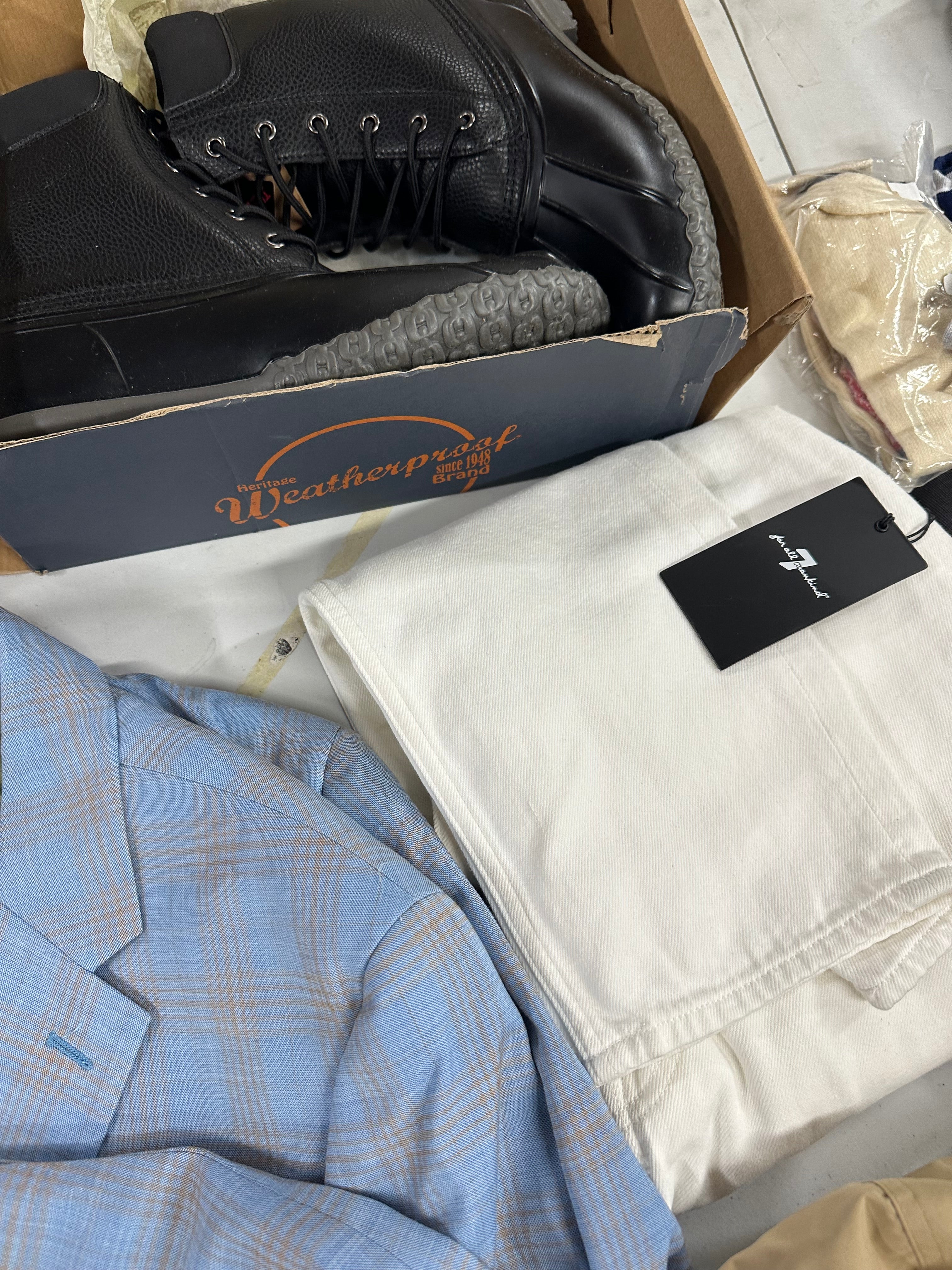 Men's Clothing, Shoes and Others, Assorted Wholesale Lot, 7 FOR ALL MANKIND, SEAN JOHN, COLE HAAN, CALVIN KLEIN, POLO RALPH LAUREN, WEATHERPROOF, PERRY ELLIS and more, 13 items, CUSTOMER RETURNS