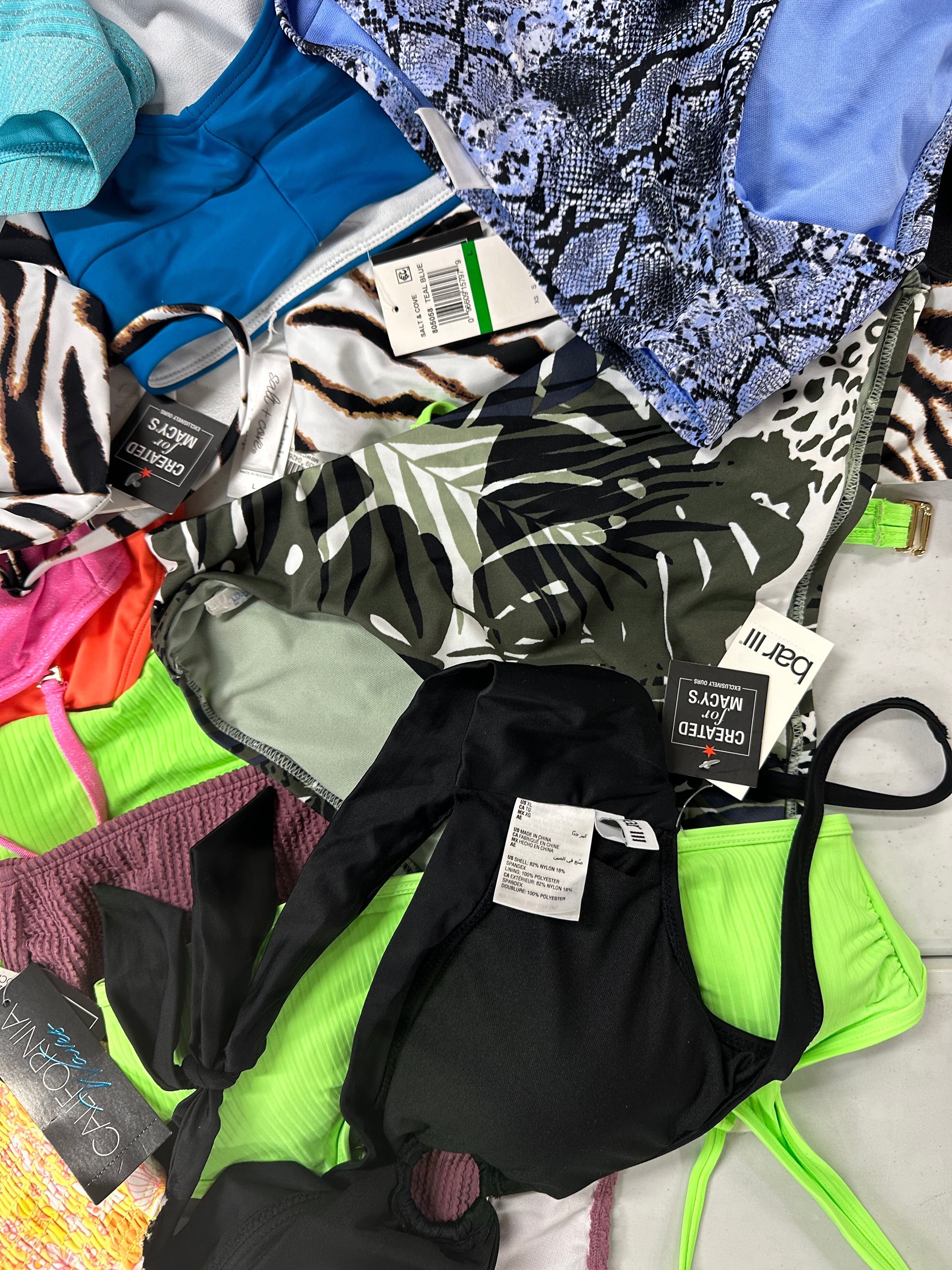 Women's Swimwear Wholesale Lot, CYN AND LUCCA, BAR III, SALT + COVE, 21 items, Shelf Pulls, MSRP $564