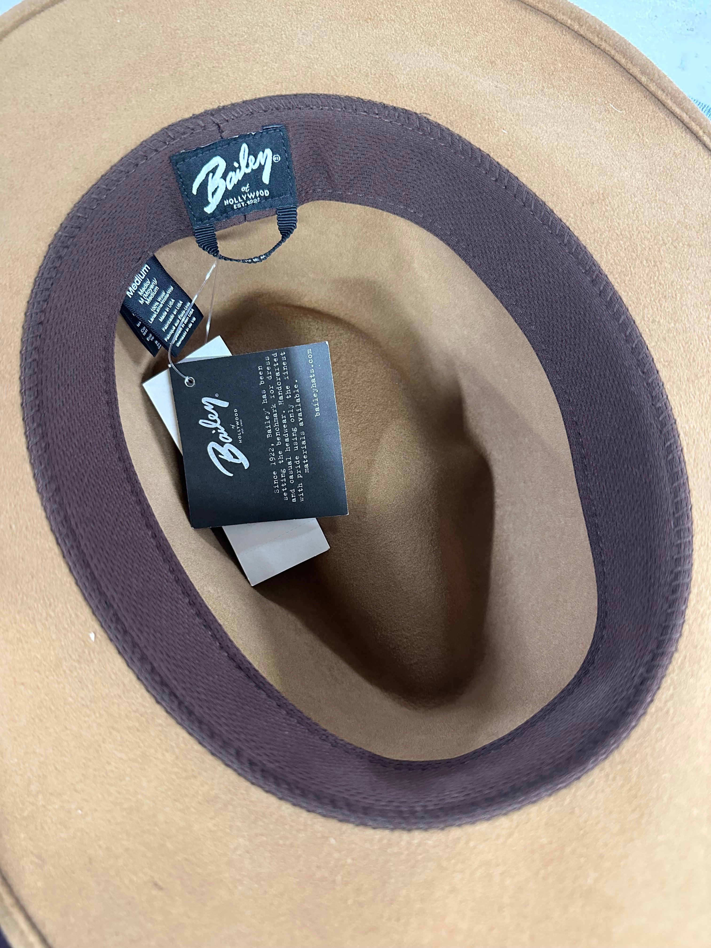 Men's Clothing & Other Assorted Wholesale Lot, NIKE, NEW ERA, JOHN VARVATOS, BAILEY, UNDER ARMOUR, HOT SOX and more, 13 items, CUSTOMER RETURNS