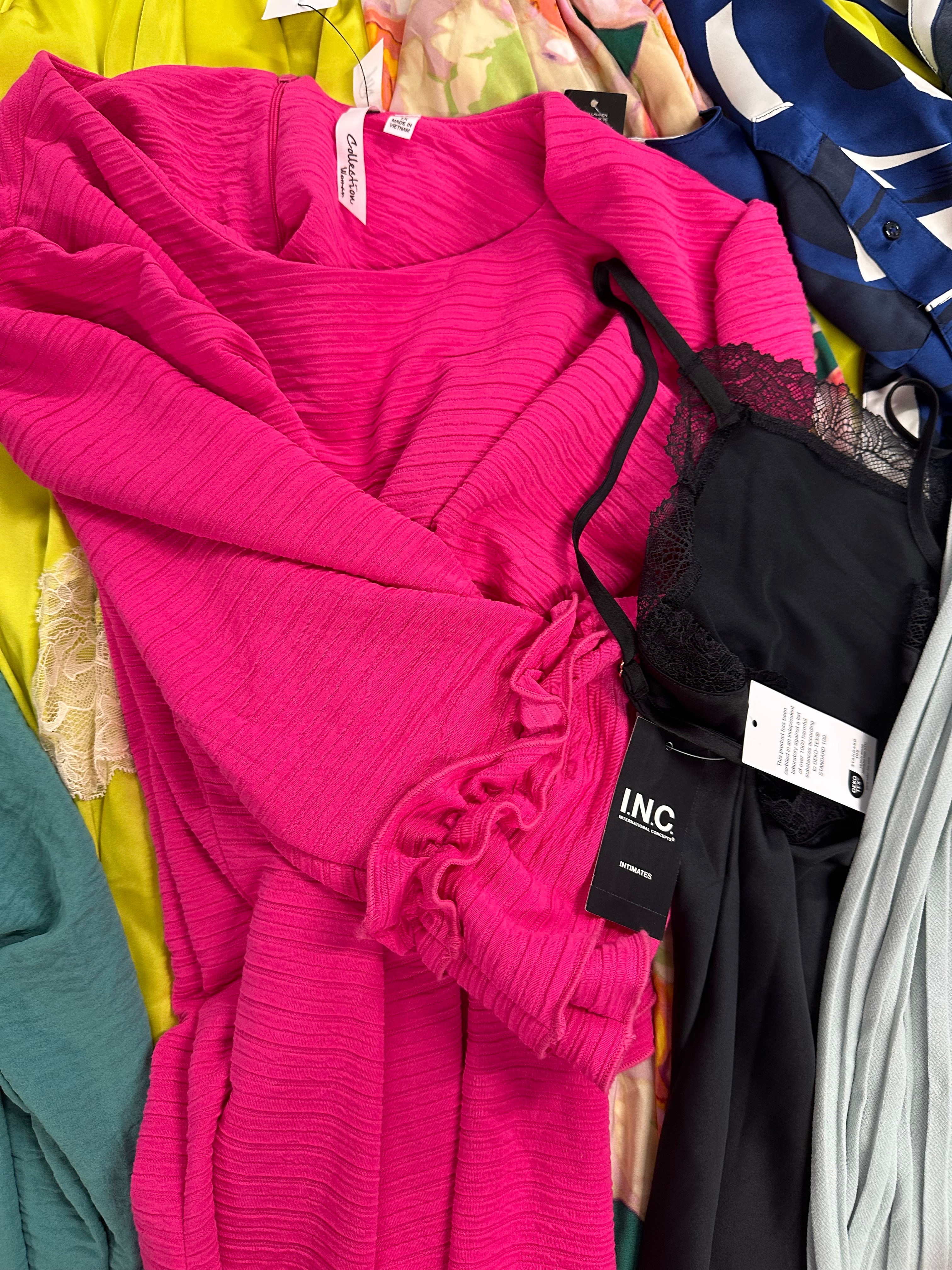 Women's Clothing Assorted Wholesale Lot, DONNA KARAN, POLO RALPH LAUREN, VINCE CAMUTO, NY COLLECTION and more, 10 items, Shelf Pulls, MSRP $870