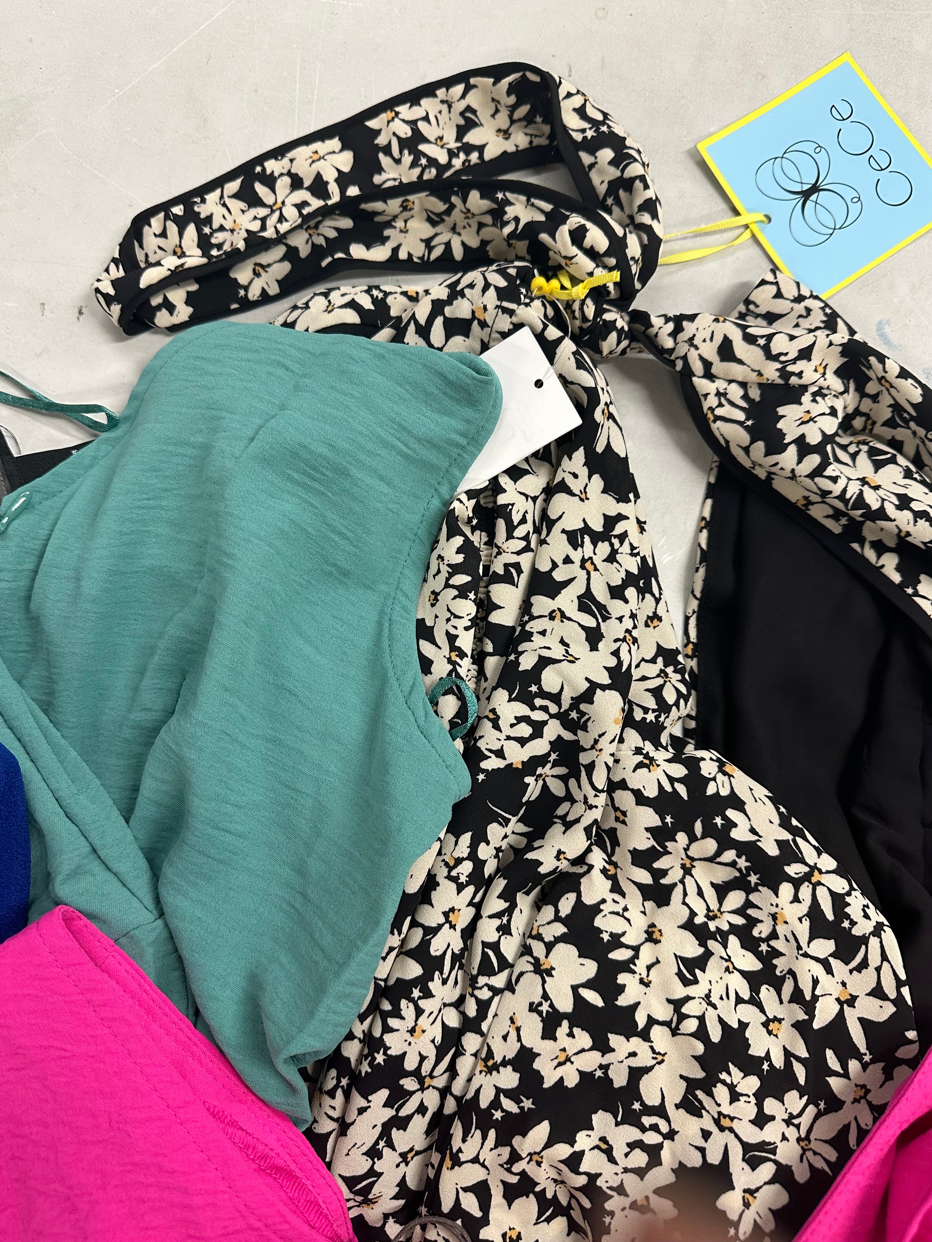 Women's Clothing Dress and Others Wholesale Lot, TAHARI, Vince Camuto, CeCe and more, 8 items, Shelf Pulls, MSRP $717