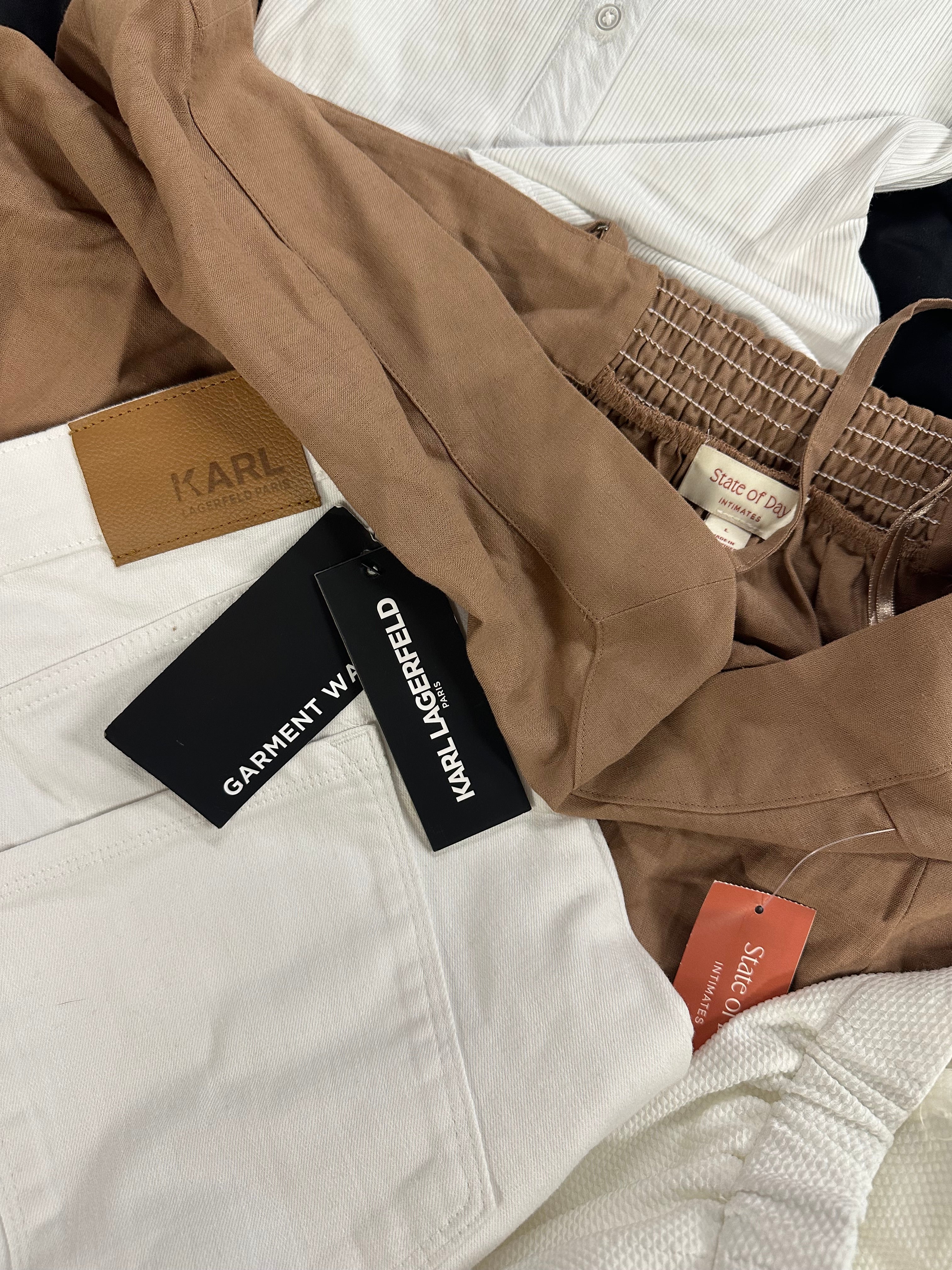 Women's Clothing Assorted Wholesale Lot, DKNY, KASPER, KARL LAGERFELD, STATE OF DAY and more, 9 items, Shelf Pulls, MSRP $668