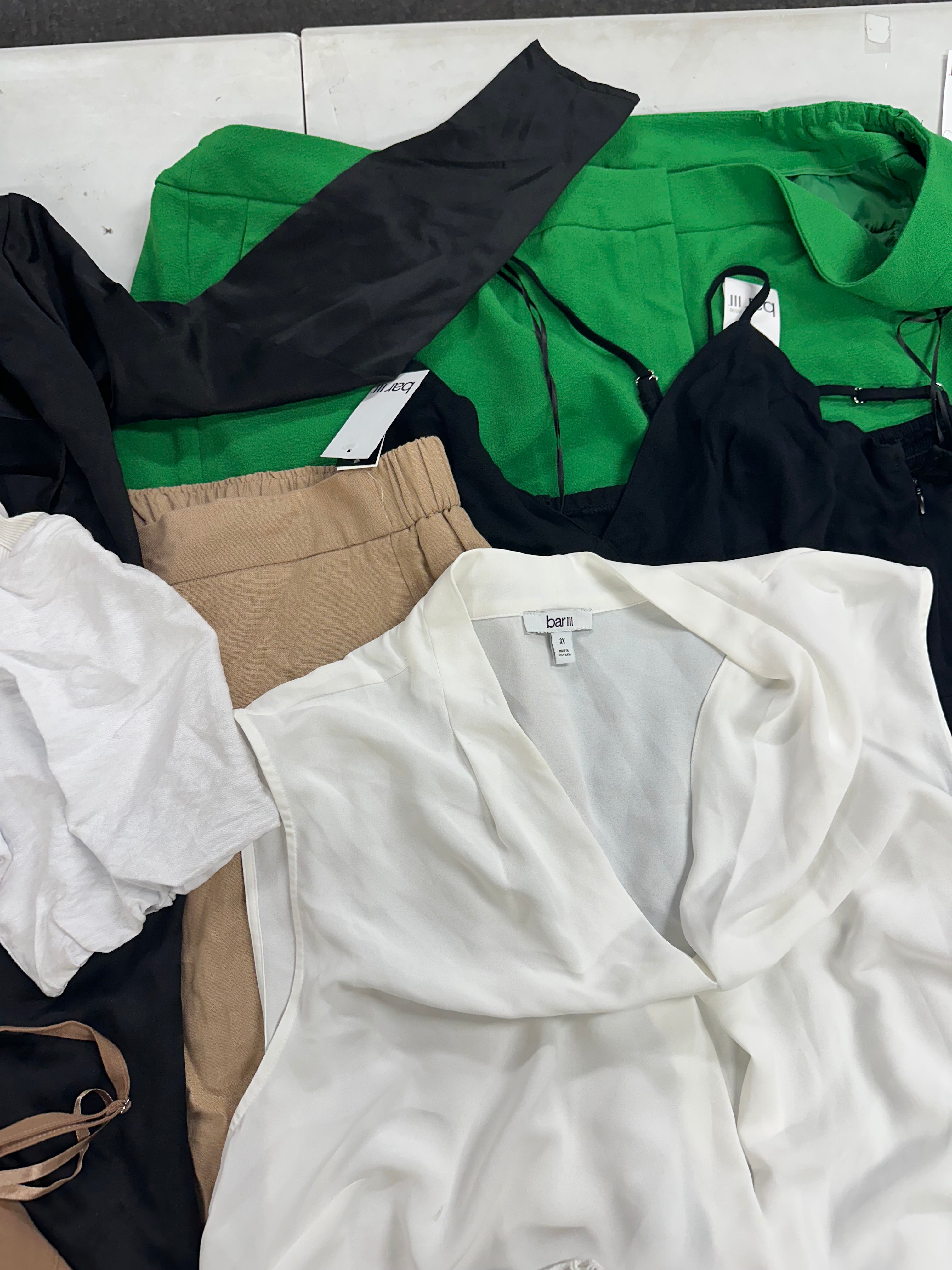 Women's Clothing Assorted Wholesale Lot, DKNY, KASPER, KARL LAGERFELD, STATE OF DAY and more, 9 items, Shelf Pulls, MSRP $668