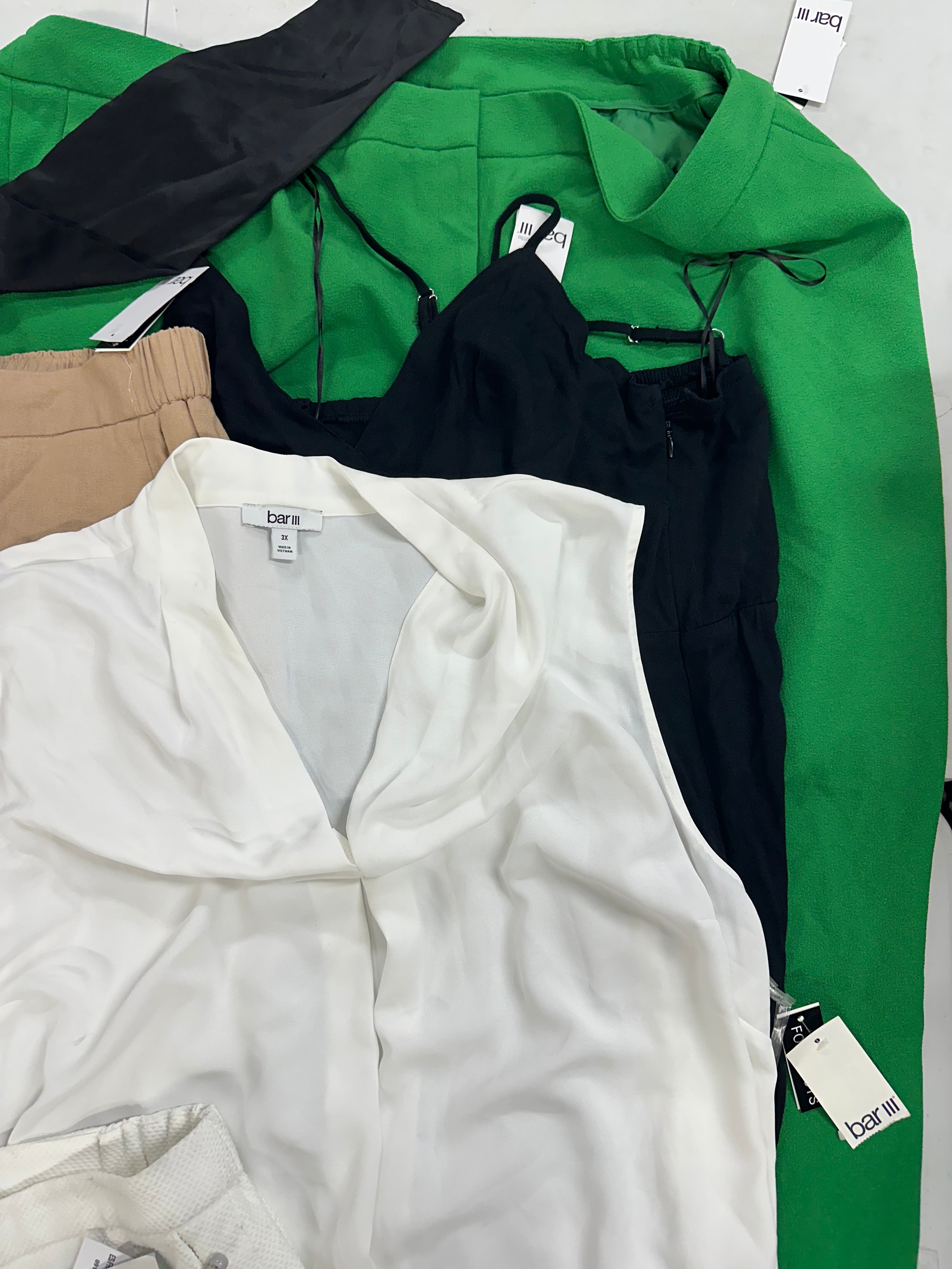 Women's Clothing Assorted Wholesale Lot, DKNY, KASPER, KARL LAGERFELD, STATE OF DAY and more, 9 items, Shelf Pulls, MSRP $668