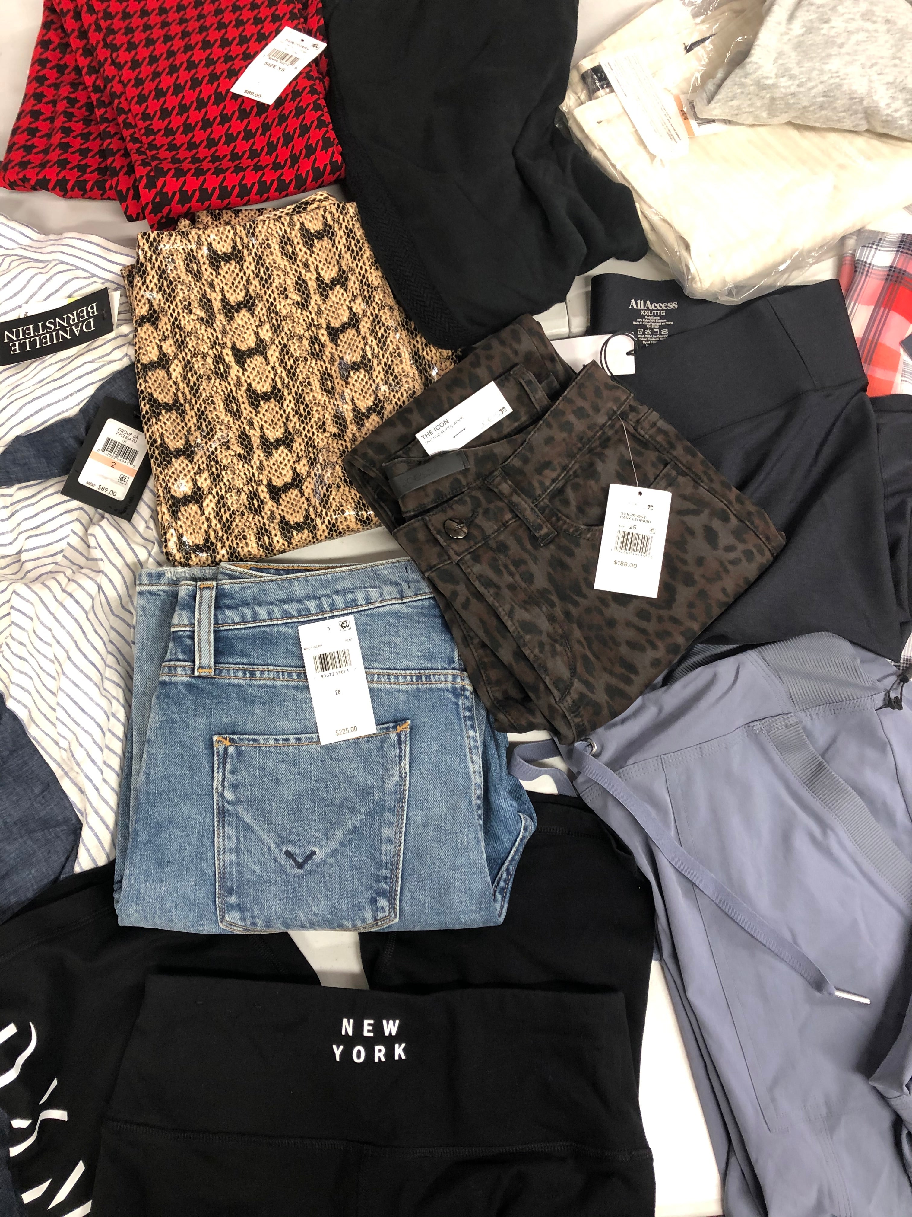 Women's Clothing Bottom Wholesale Lot, JOE'S, TOMMY HILFIGER, HUDSON, SANCTUARY and more, 13 items, Shelf Pulls, MSRP $1,180