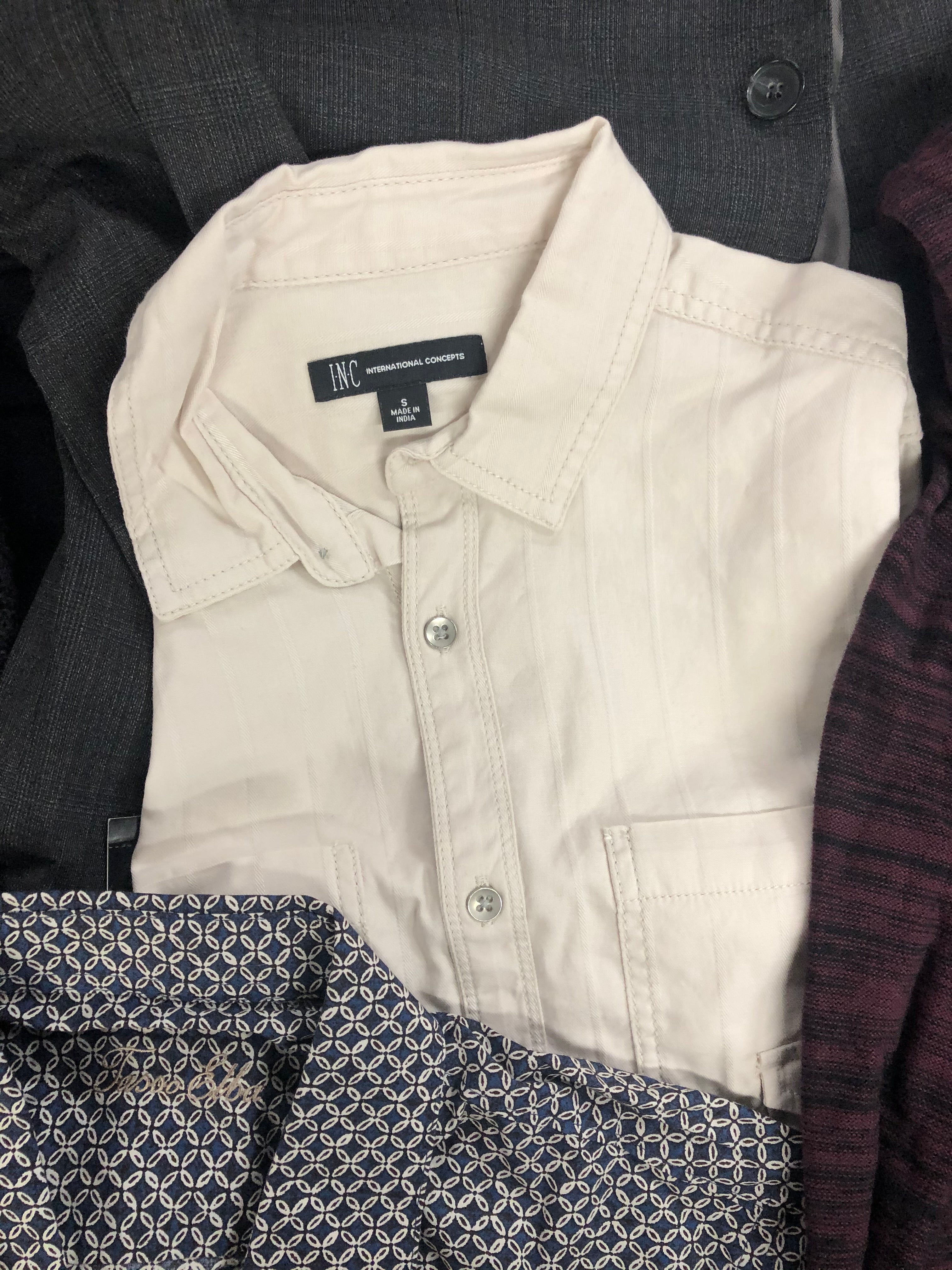 Men's Clothing Assorted Wholesale Lot, DKNY, CALVIN KLEIN, STEVE MADDEN, DYLAN GRAY, TASSO ELBA and more, 10 items, Shelf Pulls, MSRP $1,729