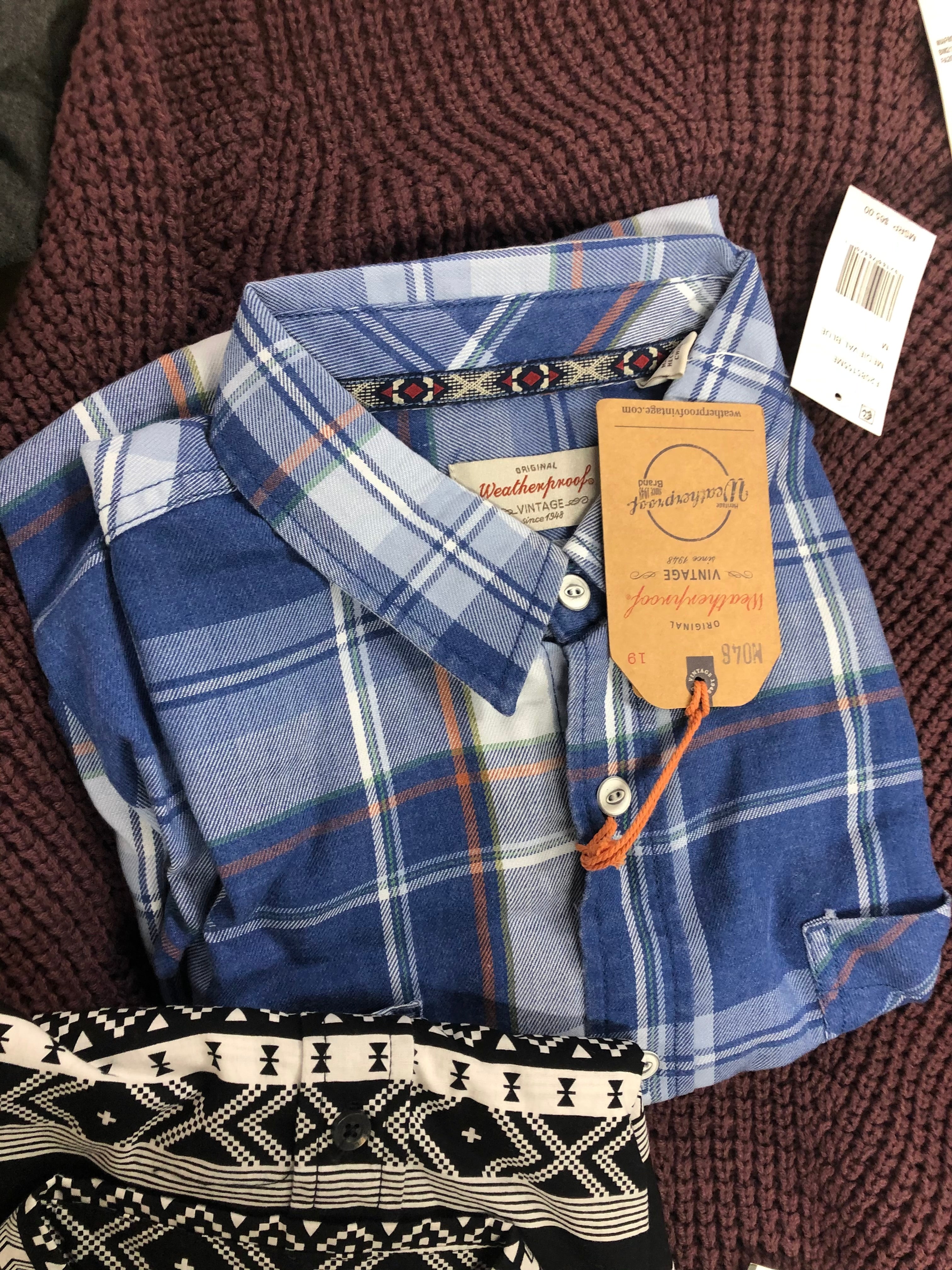 Men's Clothing Assorted Wholesale Lot, TALLIA, TOMMY HILFIGER, LEVI'S, BUFFALO JEANS and more, 7 items, Shelf Pulls, MSRP $1,624