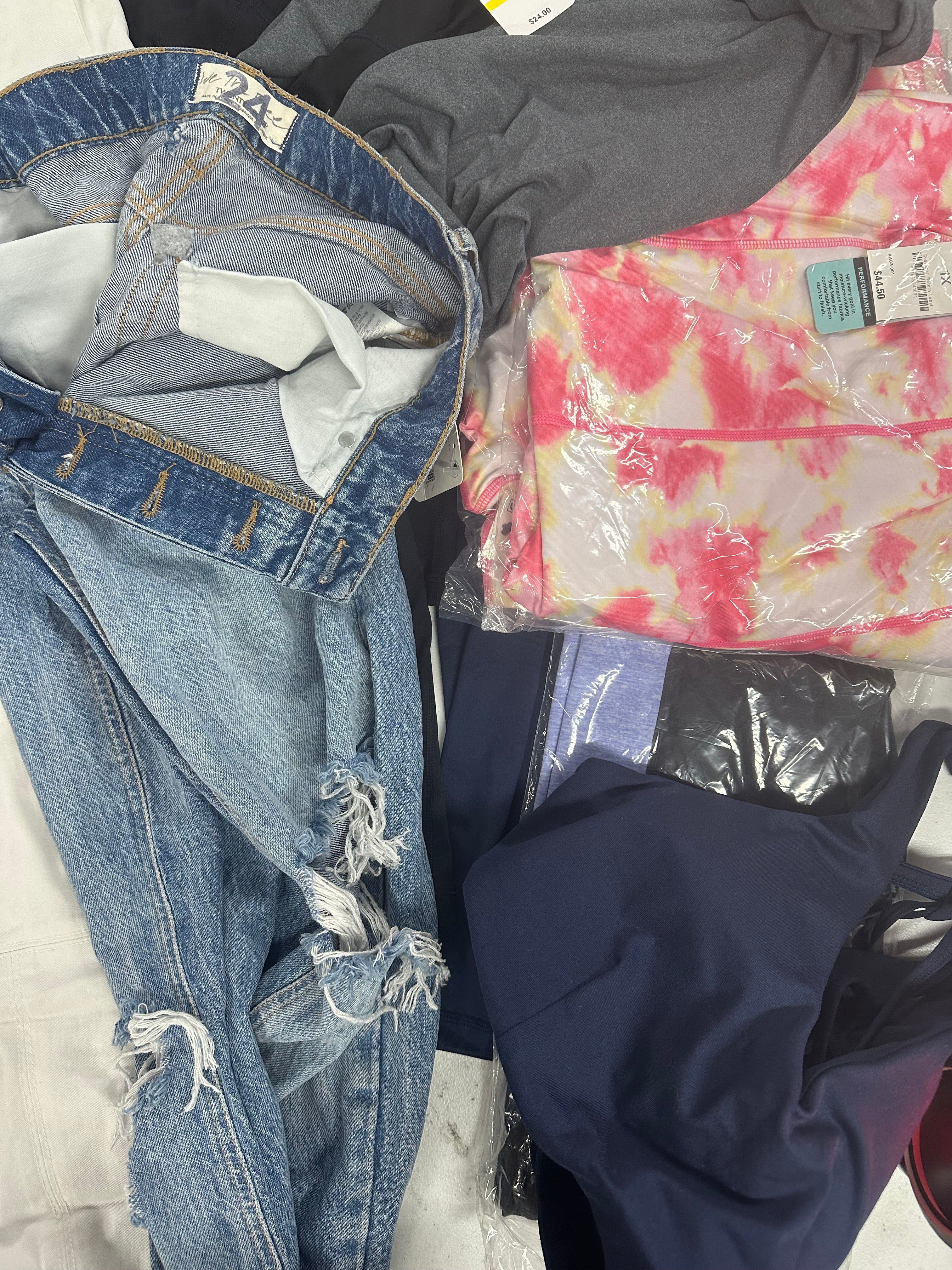 Women's Clothing RALPH LAUREN, MICHAEL KORS, FREE PEOPLE, 32 DEGREES and more, Wholesale Lot, 14 items, Shelf Pulls, MSRP $777