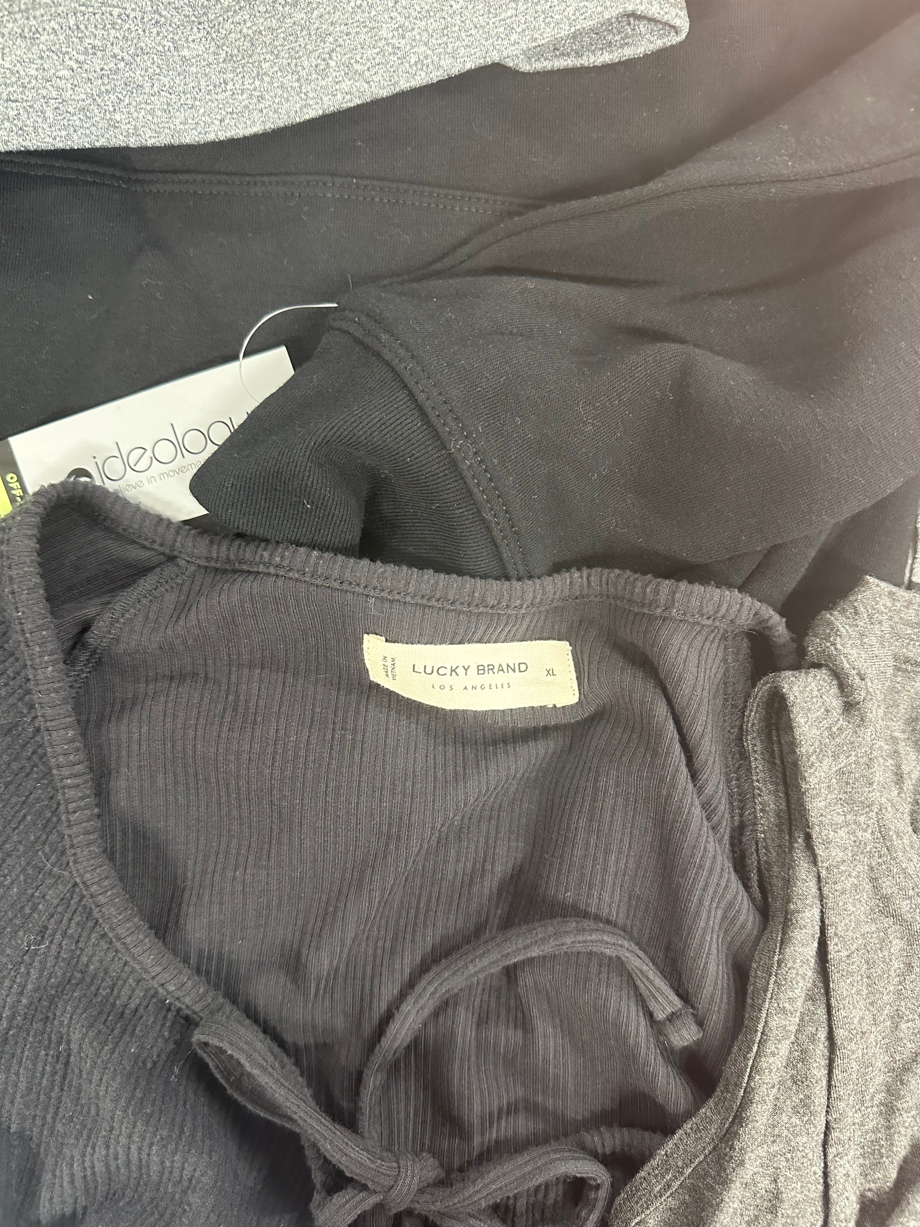 Women's Clothing Tops Wholesale Lot, POLO RALPH LAUREN, LUCKY BRAND, COLUMBIA, IDEOLOGY, 19 items, Shelf Pulls, MSRP $534
