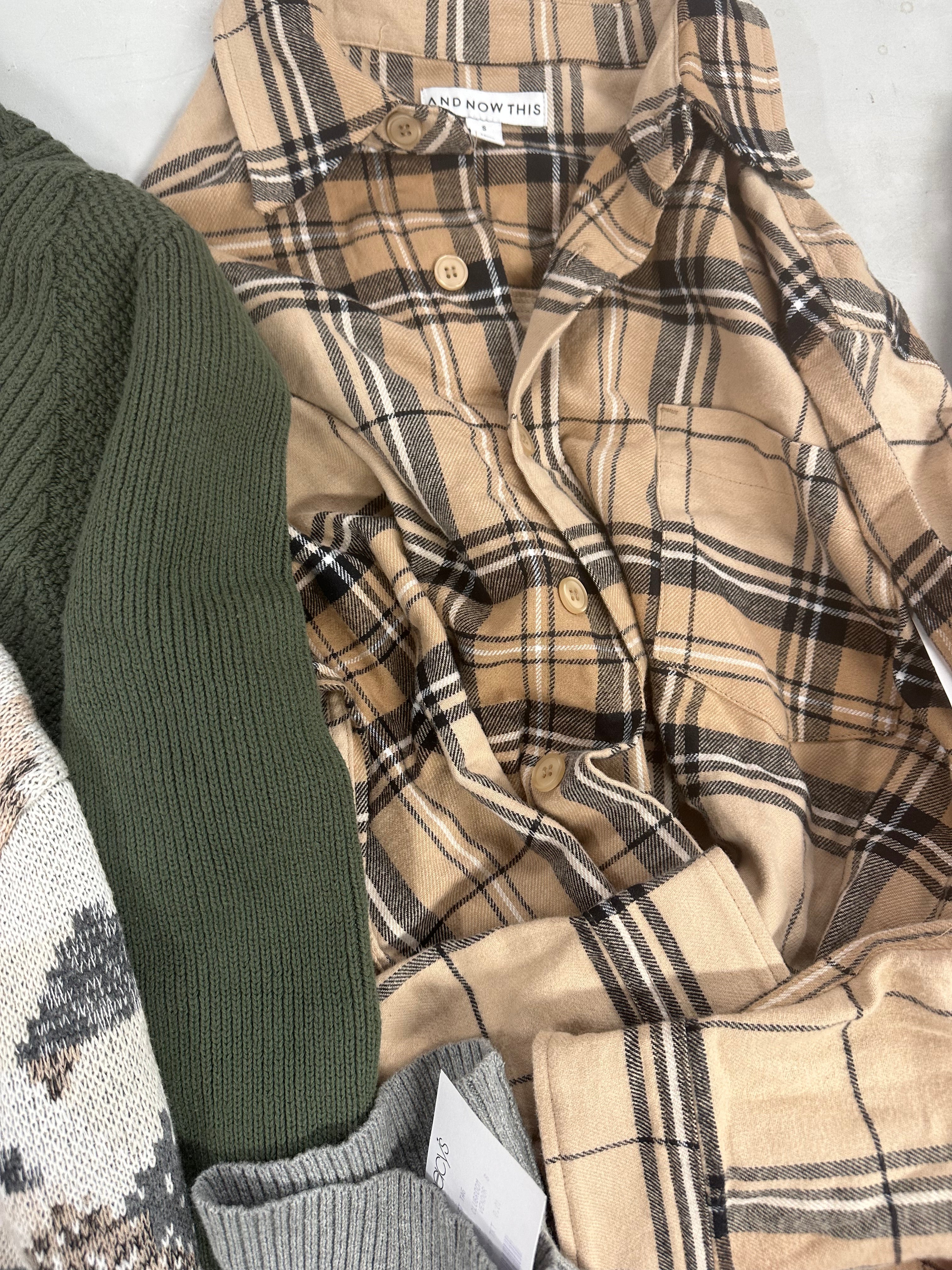 Men's Clothing Sweaters & Others Wholesale Lot, POLO RALPH LAUREN, LACOSTE, TOMMY HILFIGER, AND NOW THIS, CLUB ROOM and more, 14 items, Shelf Pulls, MSRP $548
