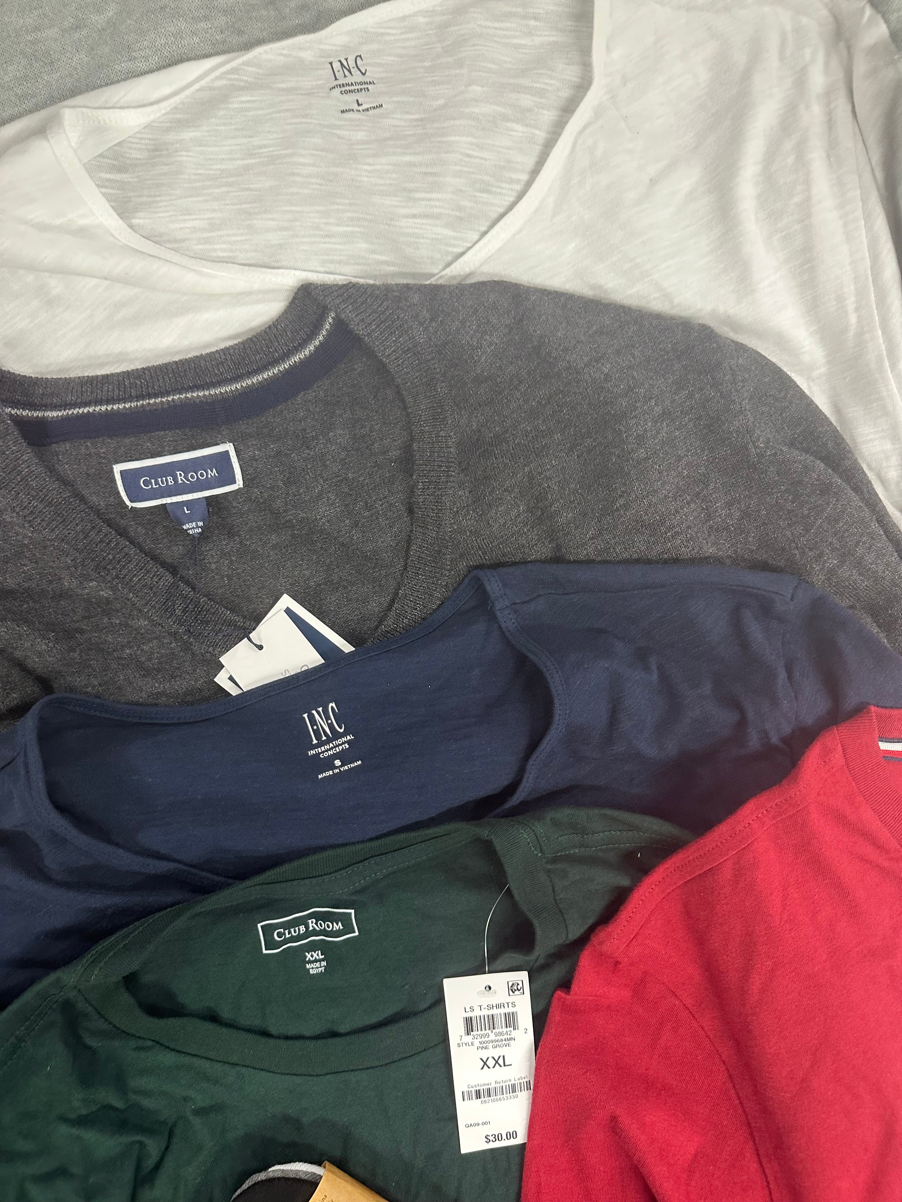 Men's Clothing T-shirts and Other Tops Wholesale Lot, TOMMY HILFIGER, LEVI'S, SPERRY, AND NOW THIS, CLUB ROOM and more, 17 items, Shelf Pulls, MSRP $694