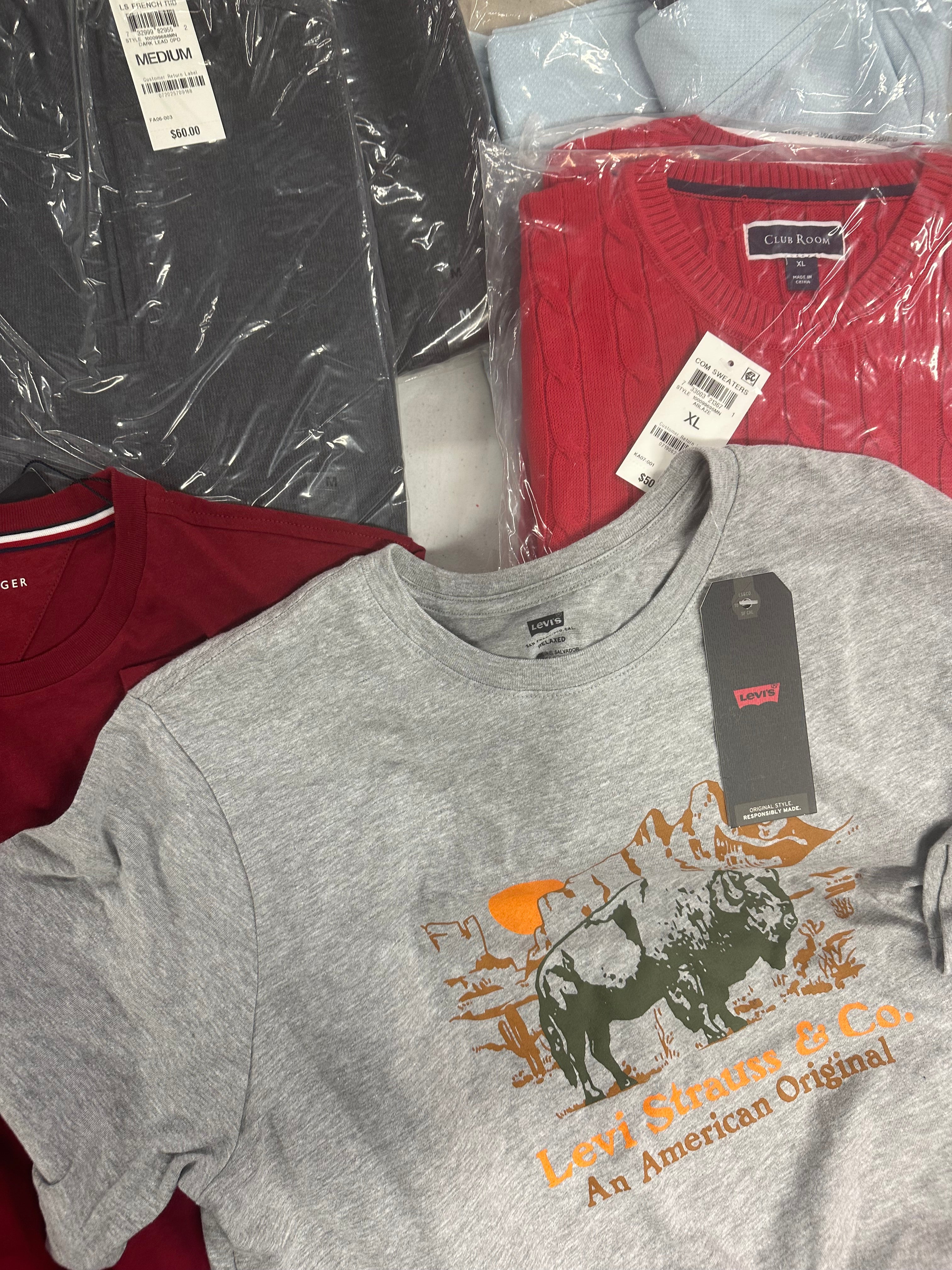Men's Clothing T-shirts and Other Tops Wholesale Lot, TOMMY HILFIGER, LEVI'S, SPERRY, AND NOW THIS, CLUB ROOM and more, 17 items, Shelf Pulls, MSRP $694