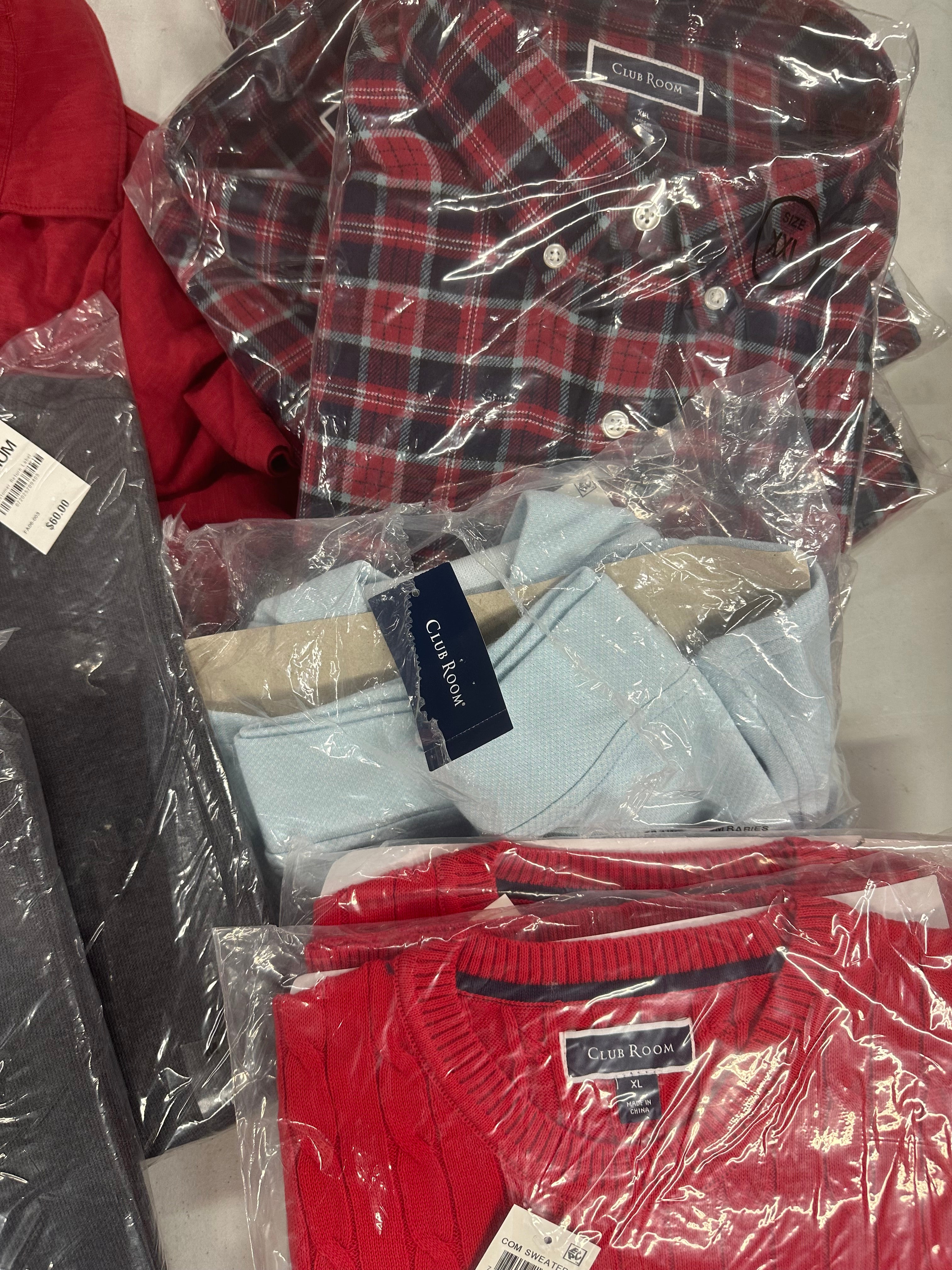 Men's Clothing T-shirts and Other Tops Wholesale Lot, TOMMY HILFIGER, LEVI'S, SPERRY, AND NOW THIS, CLUB ROOM and more, 17 items, Shelf Pulls, MSRP $694