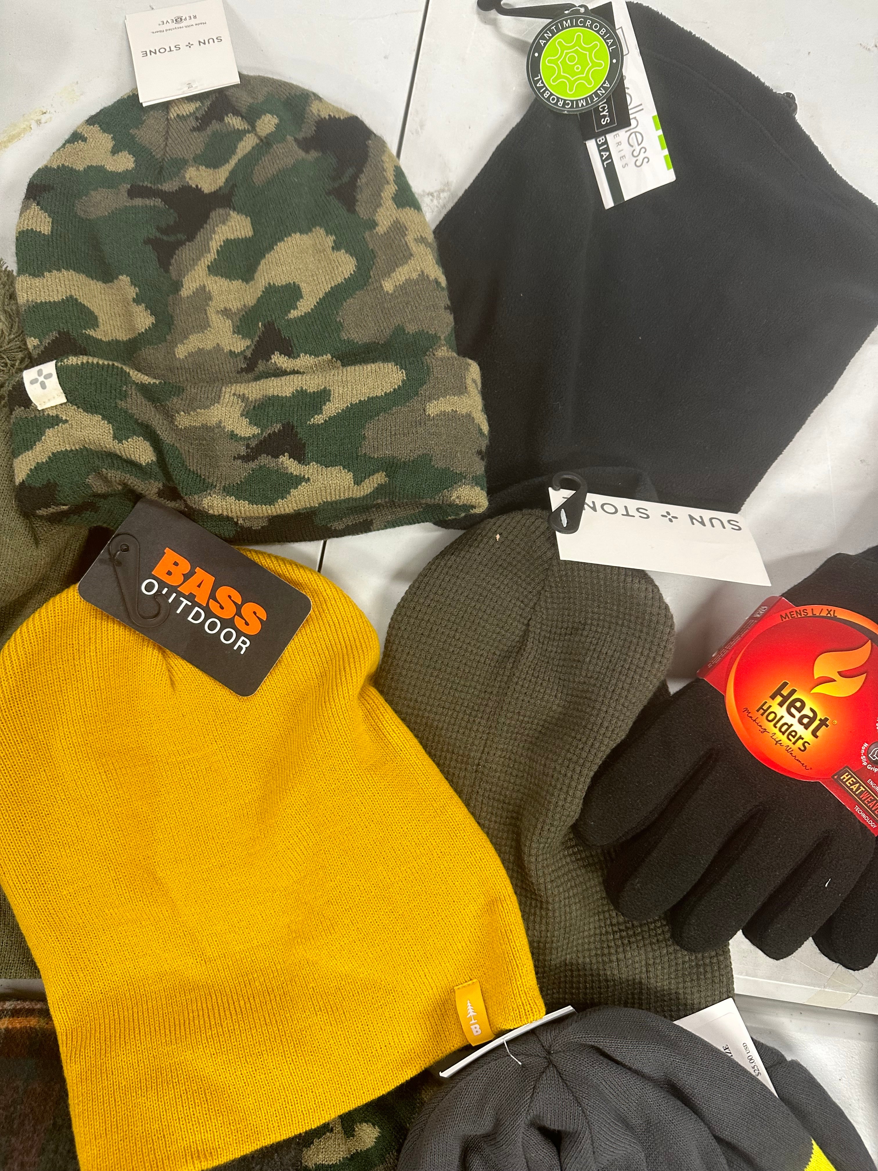 Men's Gloves, Hats and Others, Wholesale Lot, ADIDAS, UNDER ARMOUR, THE NORTH FACE, SPYDER, BASS OUTDOOR, HEAT HOLDERS and more, 24 items, Shelf Pulls, MSRP $750
