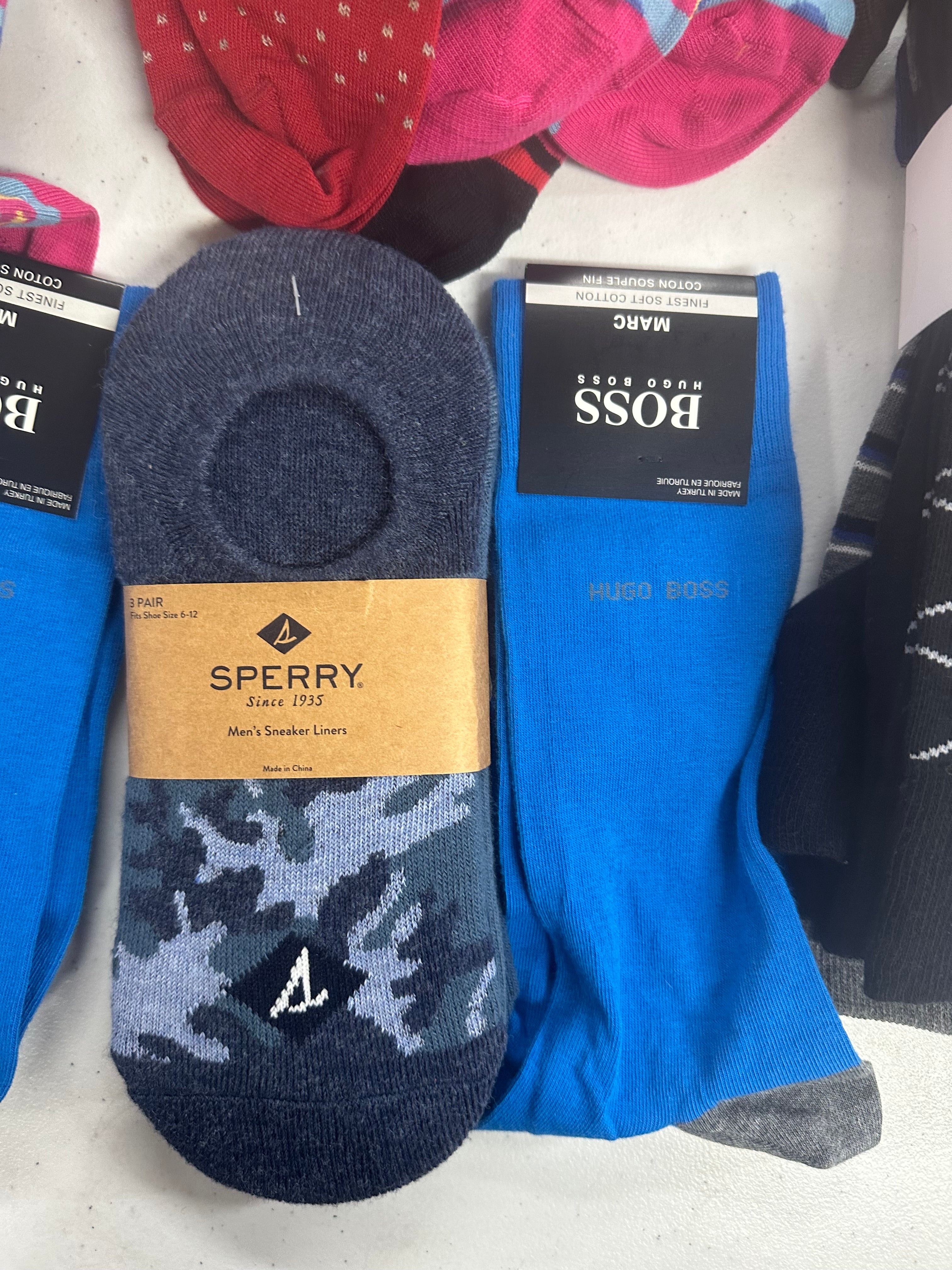 Men's Socks Wholesale Lot, HUGO BOSS, PAUL SMITH, POLO RALPH LAUREN, SPERRY, CALVIN KLEIN, CLUB ROOM and more, 33 items, Shelf Pulls, MSRP $435