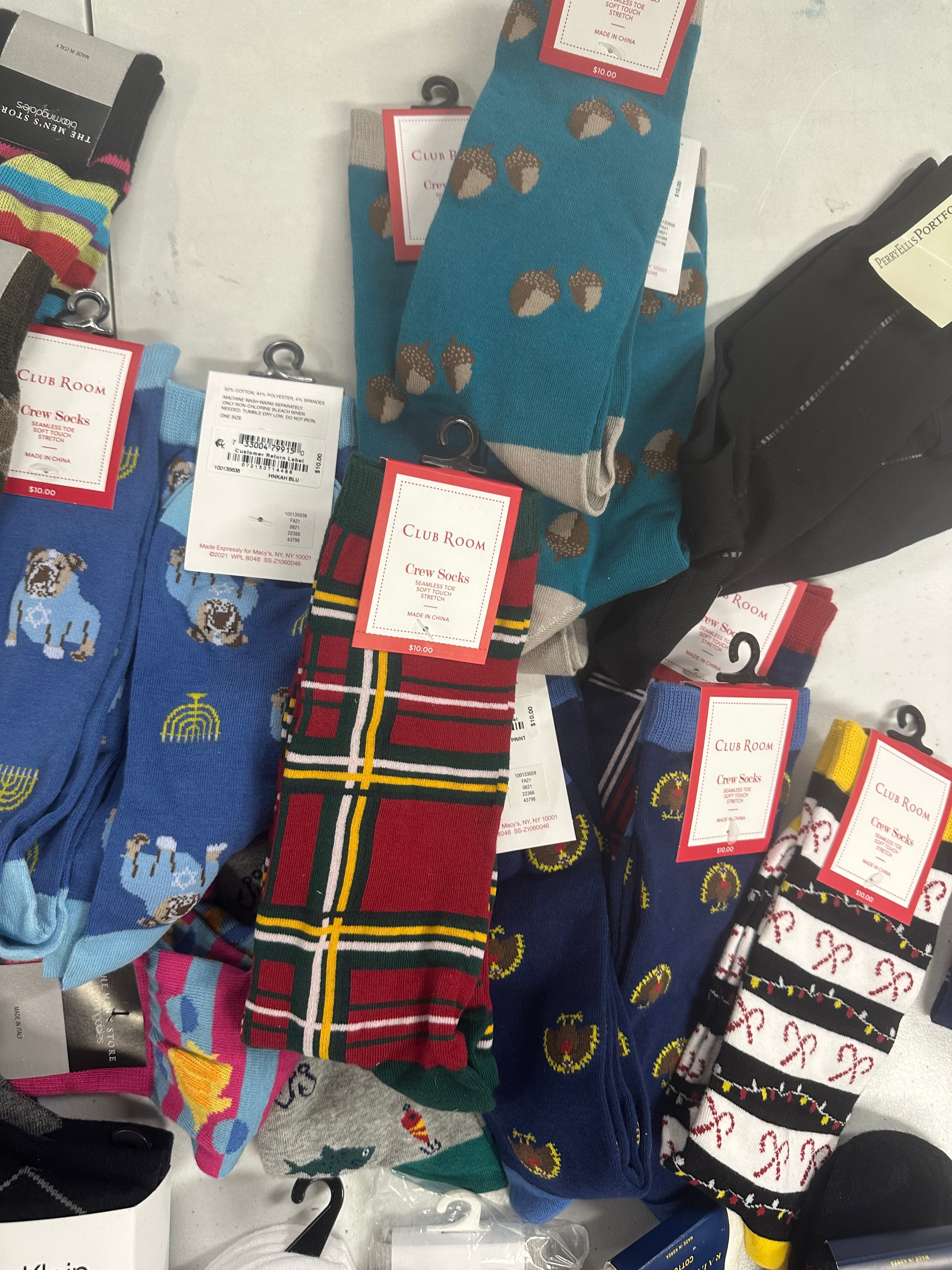 Men's Socks Wholesale Lot, HUGO BOSS, PAUL SMITH, POLO RALPH LAUREN, SPERRY, CALVIN KLEIN, CLUB ROOM and more, 33 items, Shelf Pulls, MSRP $435