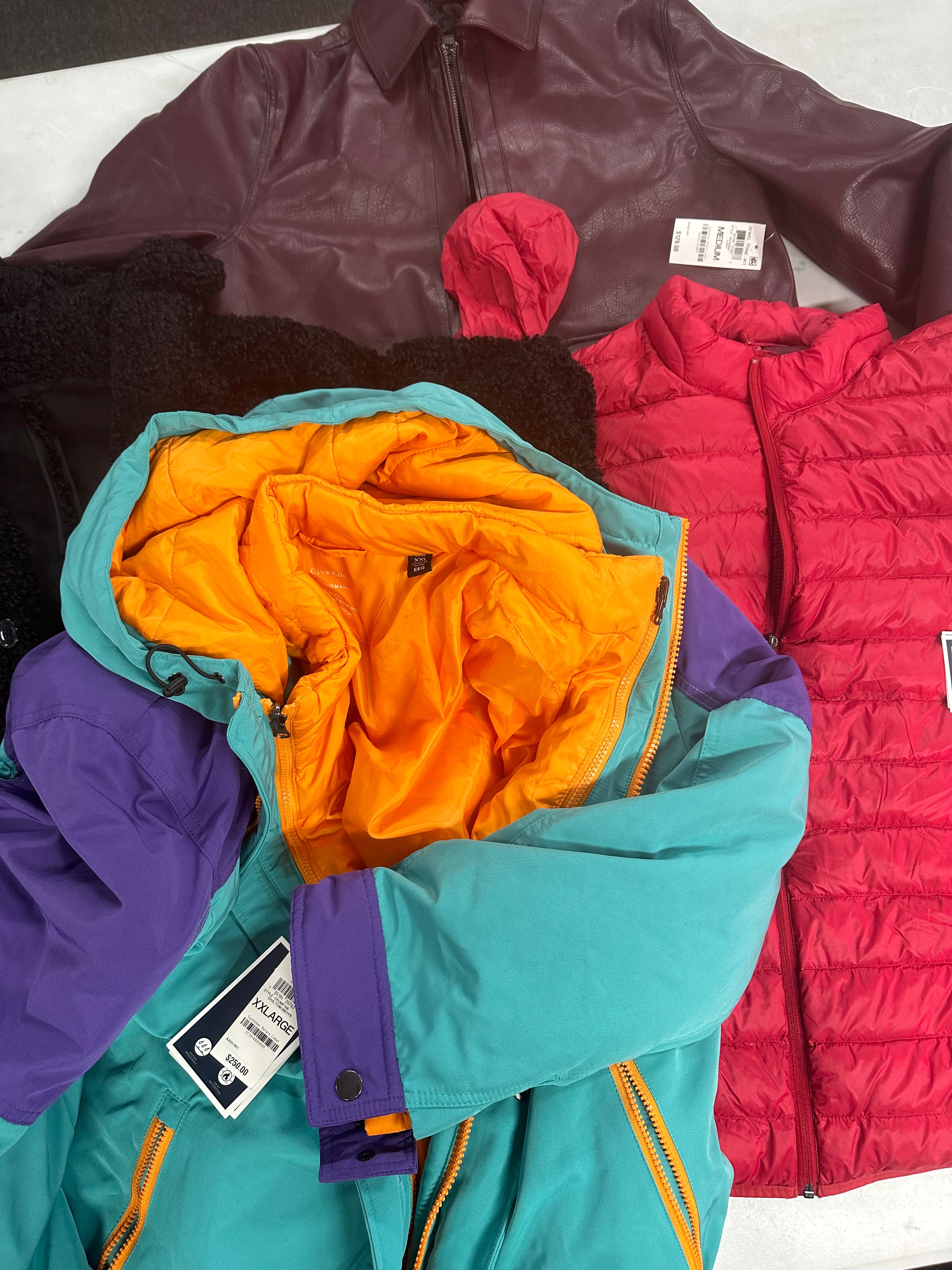 Men's Clothing OUTERWEAR Wholesale Lot, CLUB ROOM, INC, 4 items, Shelf Pulls, MSRP $609