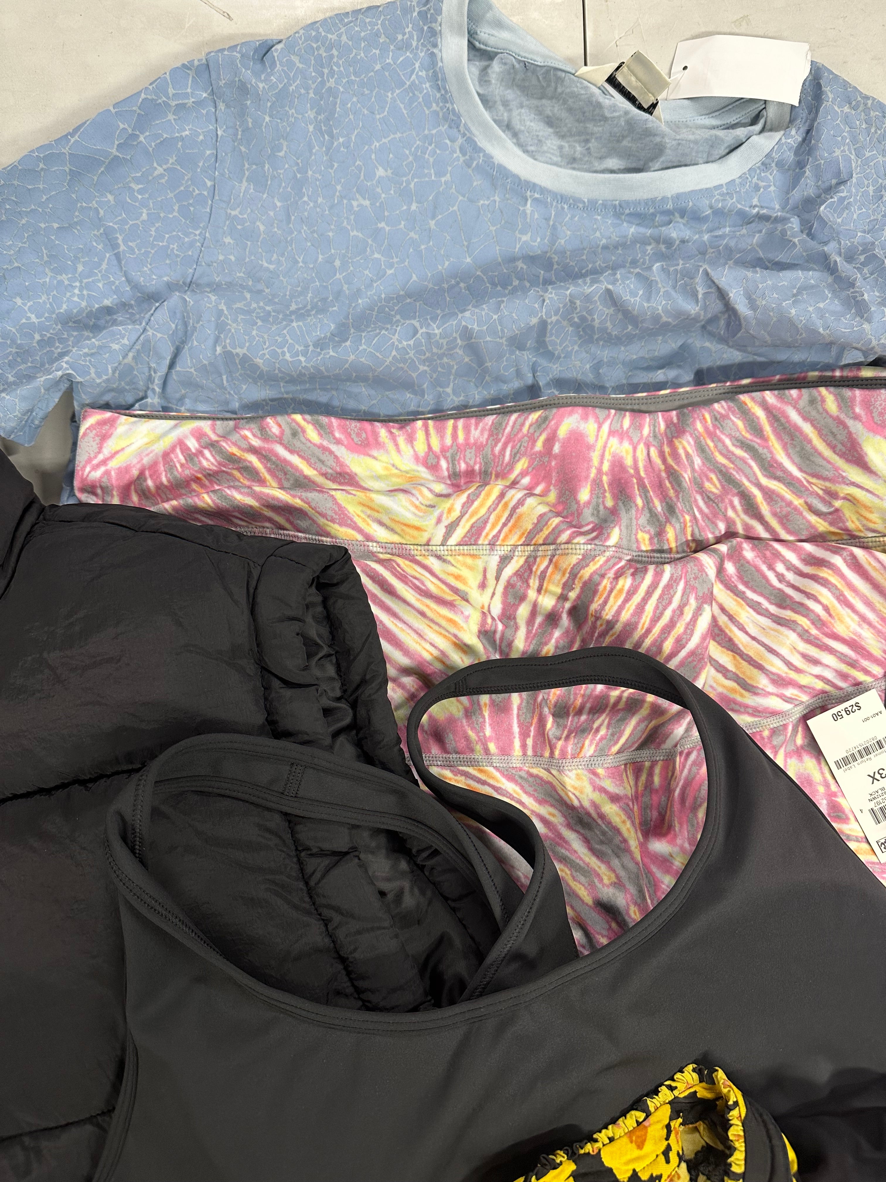 Women's Clothing Assorted Wholesale Lot, MICHAEL KORS, SPLENDID, SKECHERS, FREE PEOPLE, NOXS, HEAT HOLDERS and more, 11 items, Shelf Pulls, MSRP $688