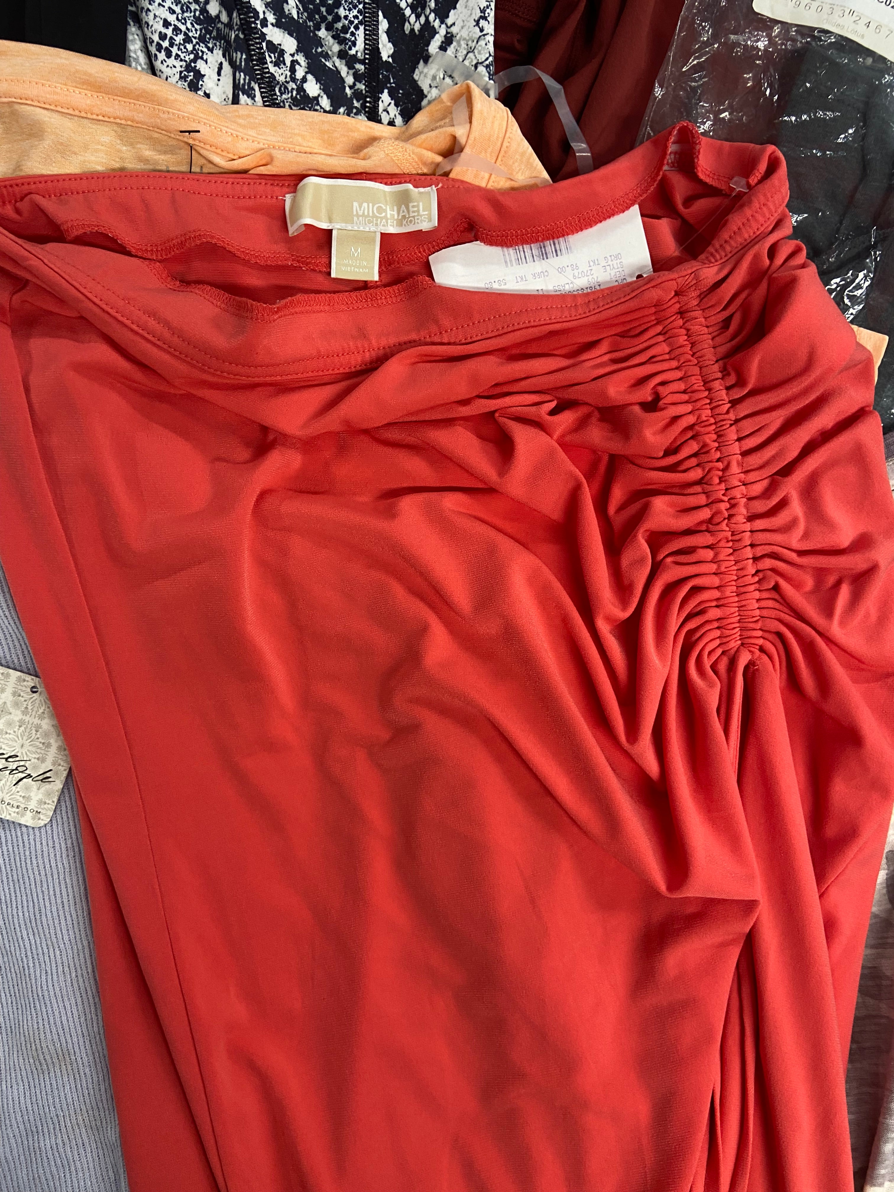 Women's Clothing Assorted Wholesale Lot, MICHAEL KORS, FREE PEOPLE, PROPPER, LOST GODS, IDEOLOGY and Others, 16 items, Shelf Pulls, MSRP $713