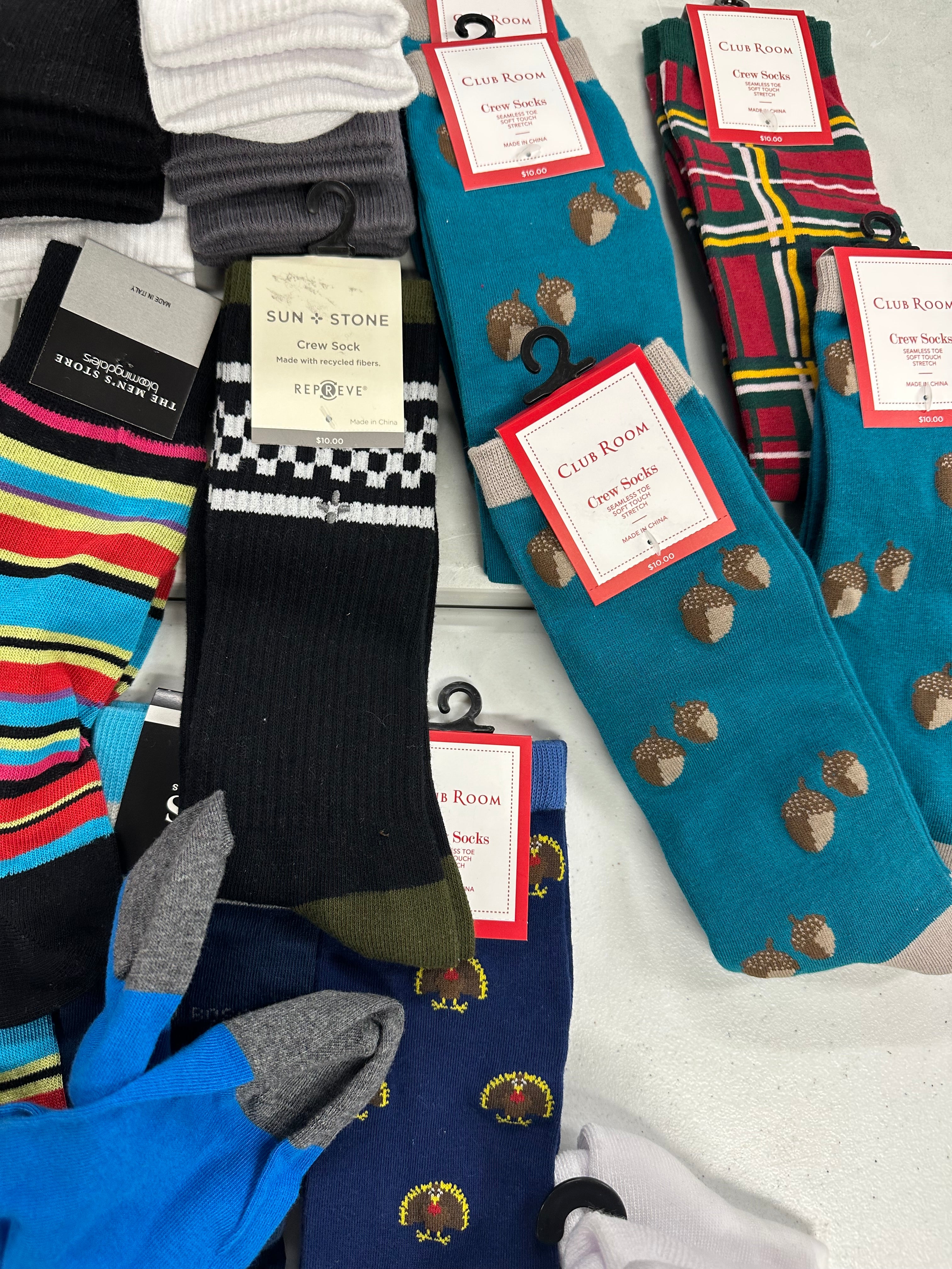 Men's Socks Wholesale Lot, HUGO BOSS, PAUL SMITH, HOT SOX, ADIDAS, HAPPY SOCKS and more, 26 items, Shelf Pulls, MSRP $382