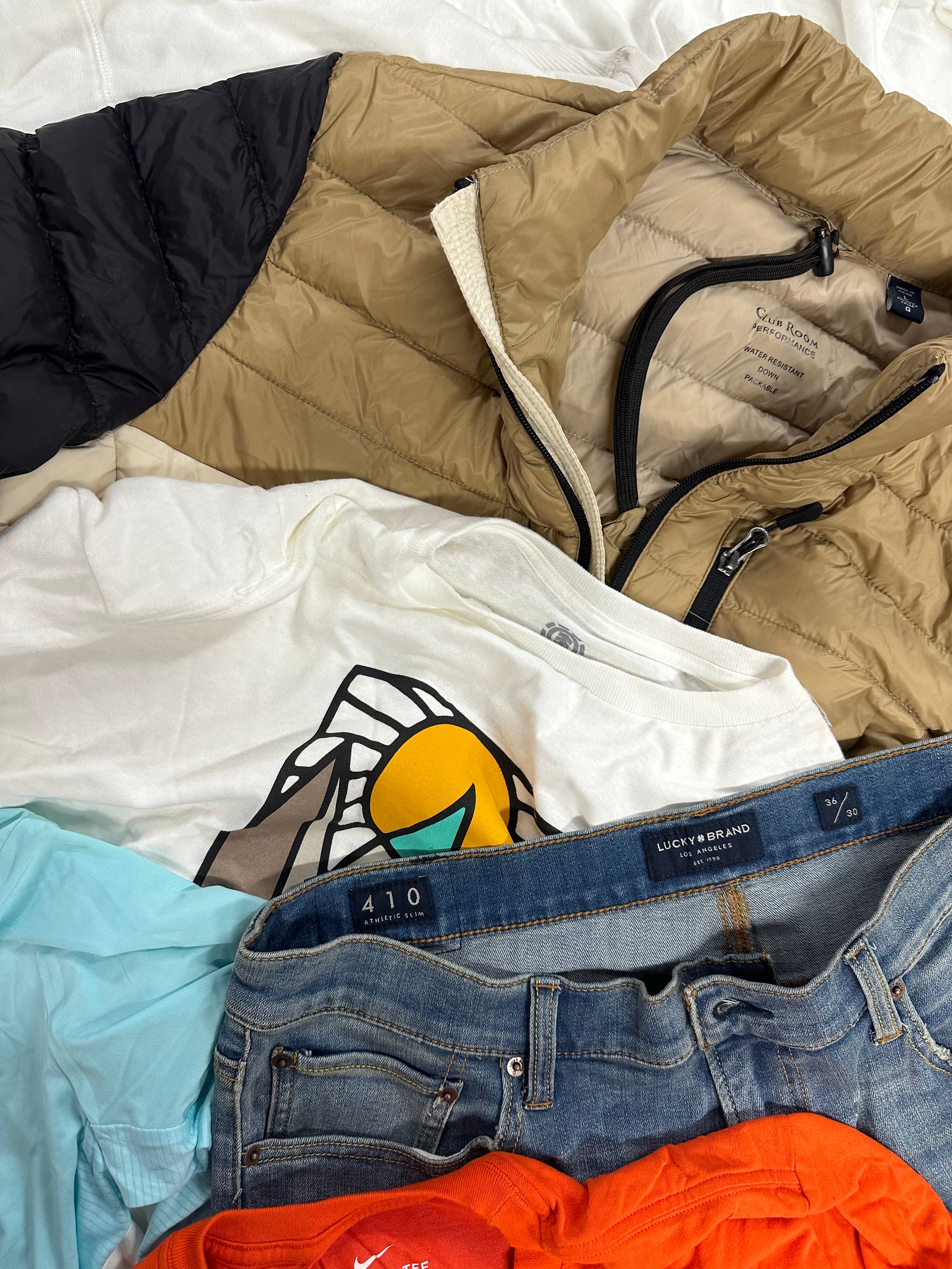 Men's Clothing Bottoms & Tops Wholesale Lot, ARMANI EXCHANGE, NIKE, CHAMPION, WEATHERPROOF, PGA TOUR, LUCKY BRAND and more, 9 items, CUSTOMER RETURNS, MSRP $527