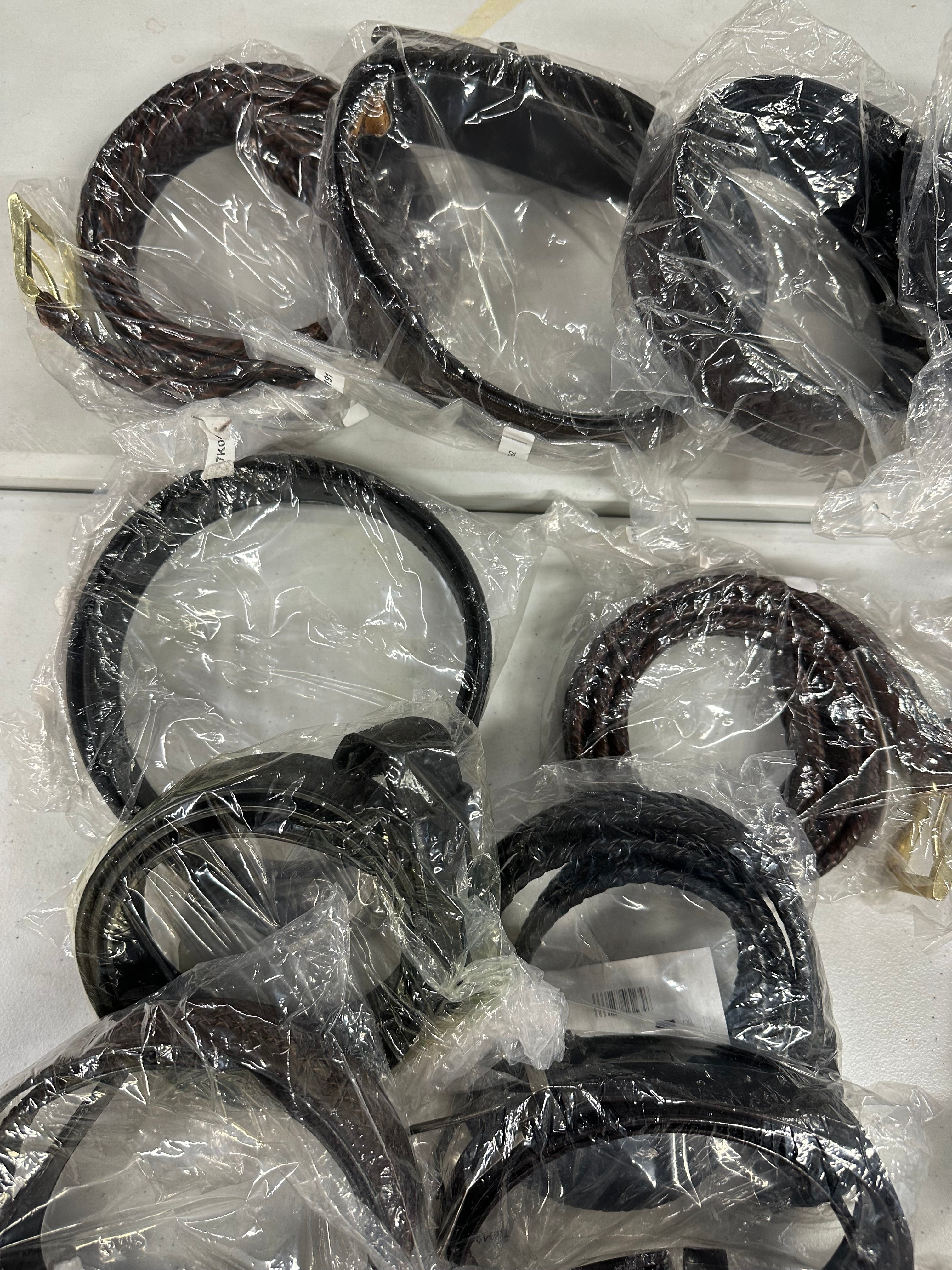 Men's?Belt Wholesale Lot, TOMMY HILFIGER, TASSO ELBA, PERRY ELLIS, CLUB ROOM, ALFANI and more, 31 items, CUSTOMER RETURNS & SALVAGE