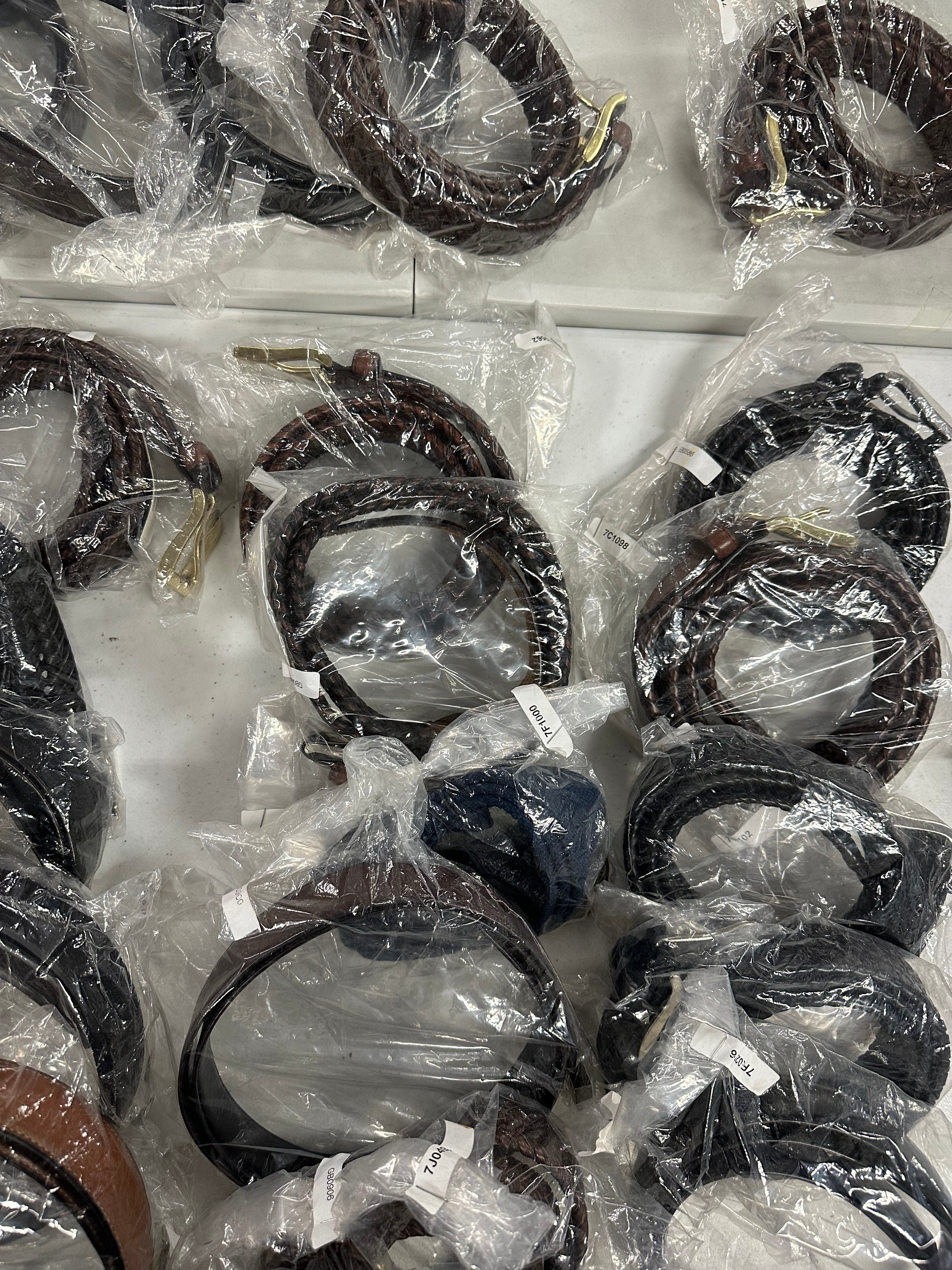 Men's?Belt Wholesale Lot, TOMMY HILFIGER, TASSO ELBA, PERRY ELLIS, CLUB ROOM, ALFANI and more, 31 items, CUSTOMER RETURNS & SALVAGE