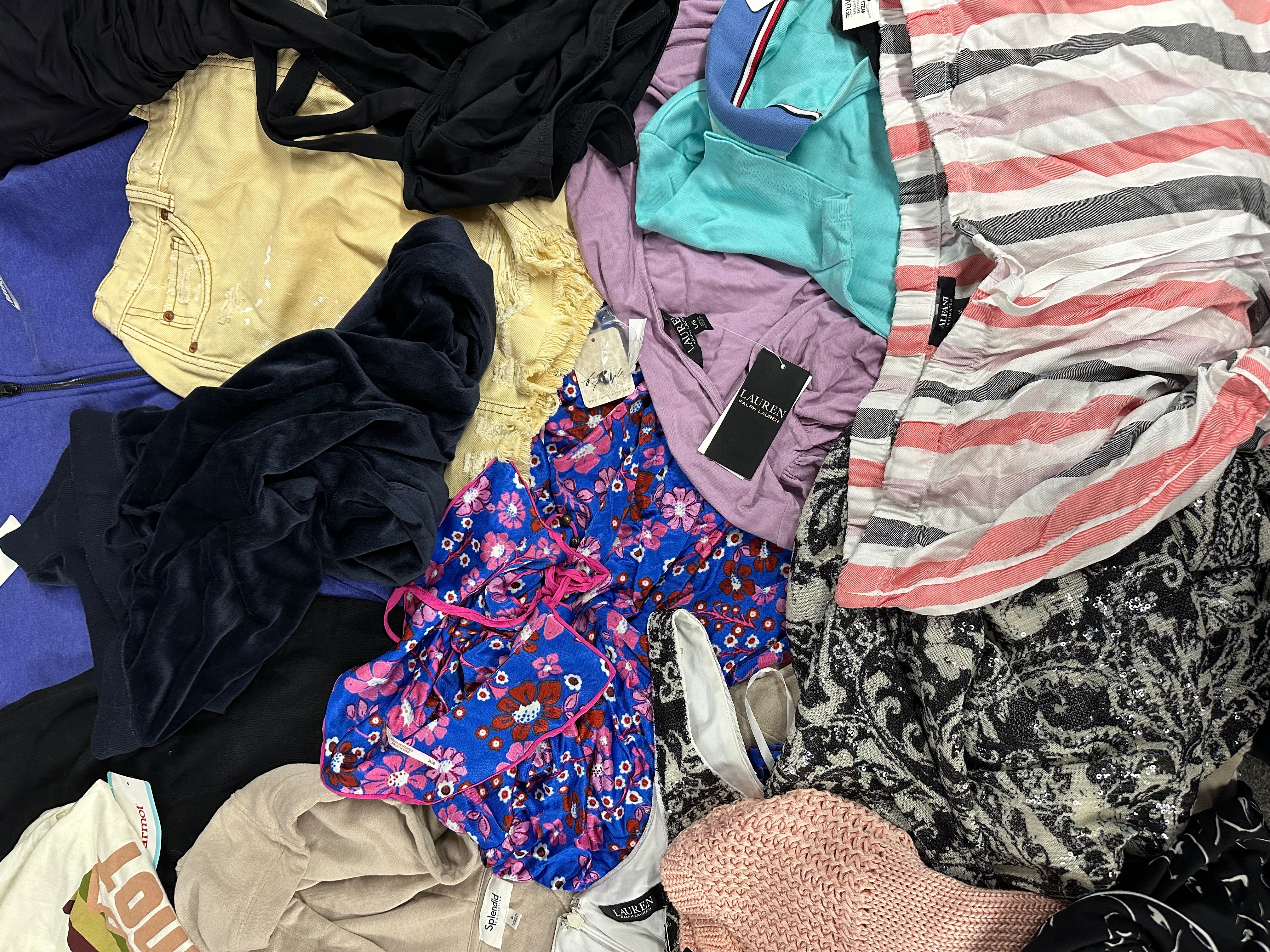 Women's Clothings Assorted Wholesale lot, NIKE, FREE PEOPLE, CALVIN KLEIN, SPLENDID, POLO RALPH LAUREN, MICHAEL KORS, MARMOT AND MORE, 16 items, CUSTOMER RETURNS