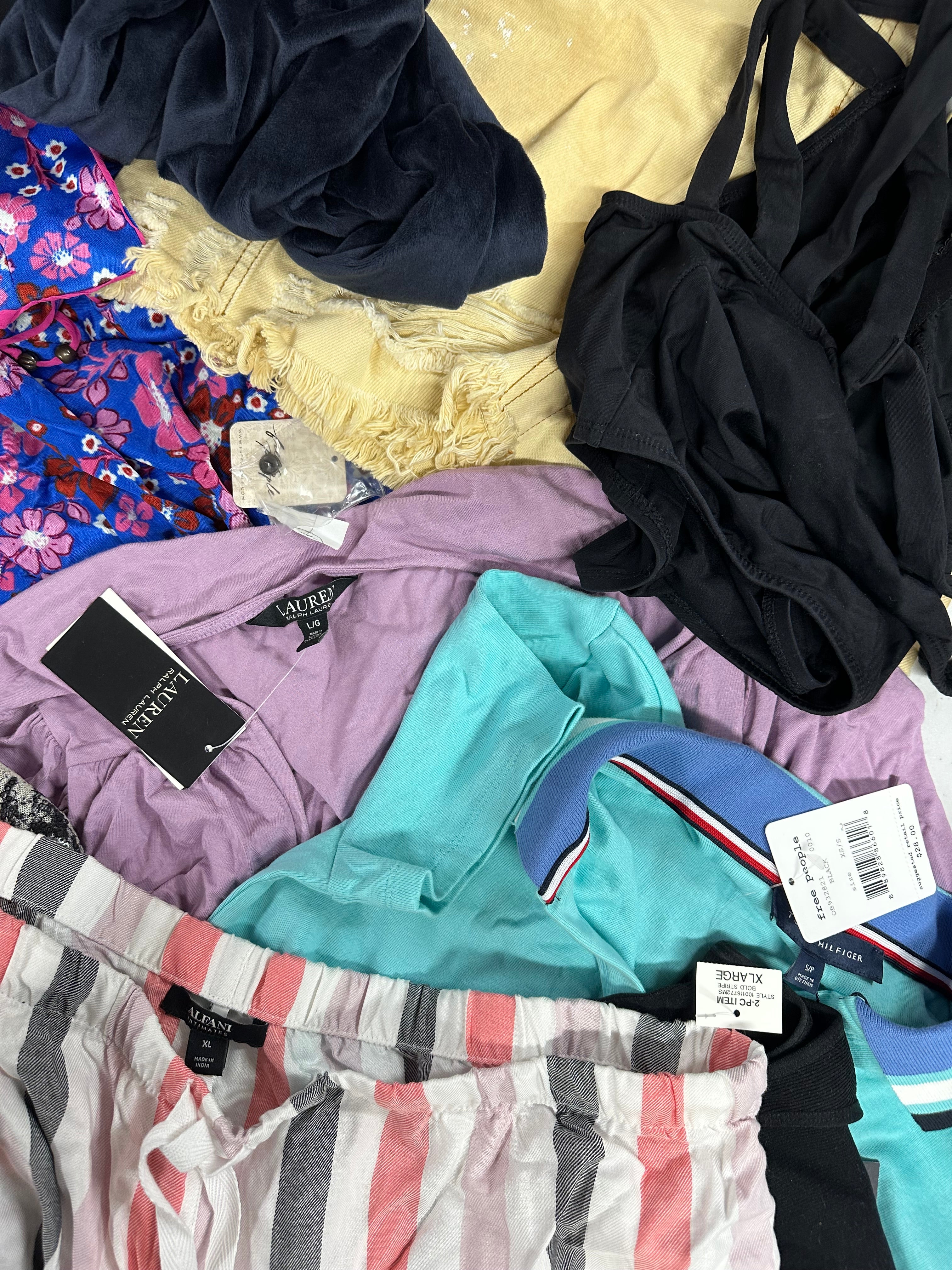 Women's Clothings Assorted Wholesale lot, NIKE, FREE PEOPLE, CALVIN KLEIN, SPLENDID, POLO RALPH LAUREN, MICHAEL KORS, MARMOT AND MORE, 16 items, CUSTOMER RETURNS