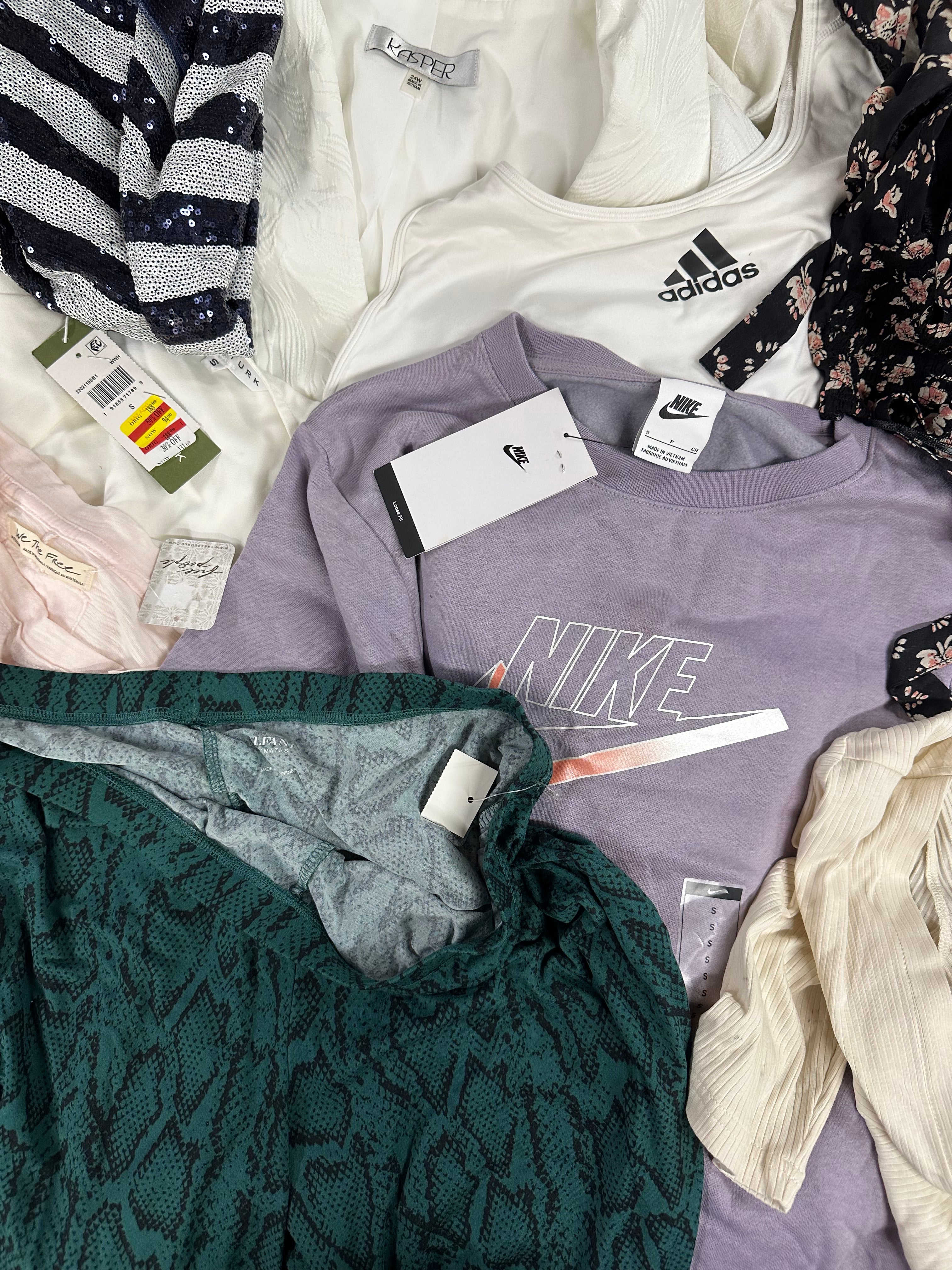 Women's Clothings Assorted, Wholesale Lot FREE PEOPLE, LE SUIT, RALPH LAUREN, KASPER, ADIDAS, TRINA TURK, NIKE and more, 17 items, CUSTOMER RETURNS
