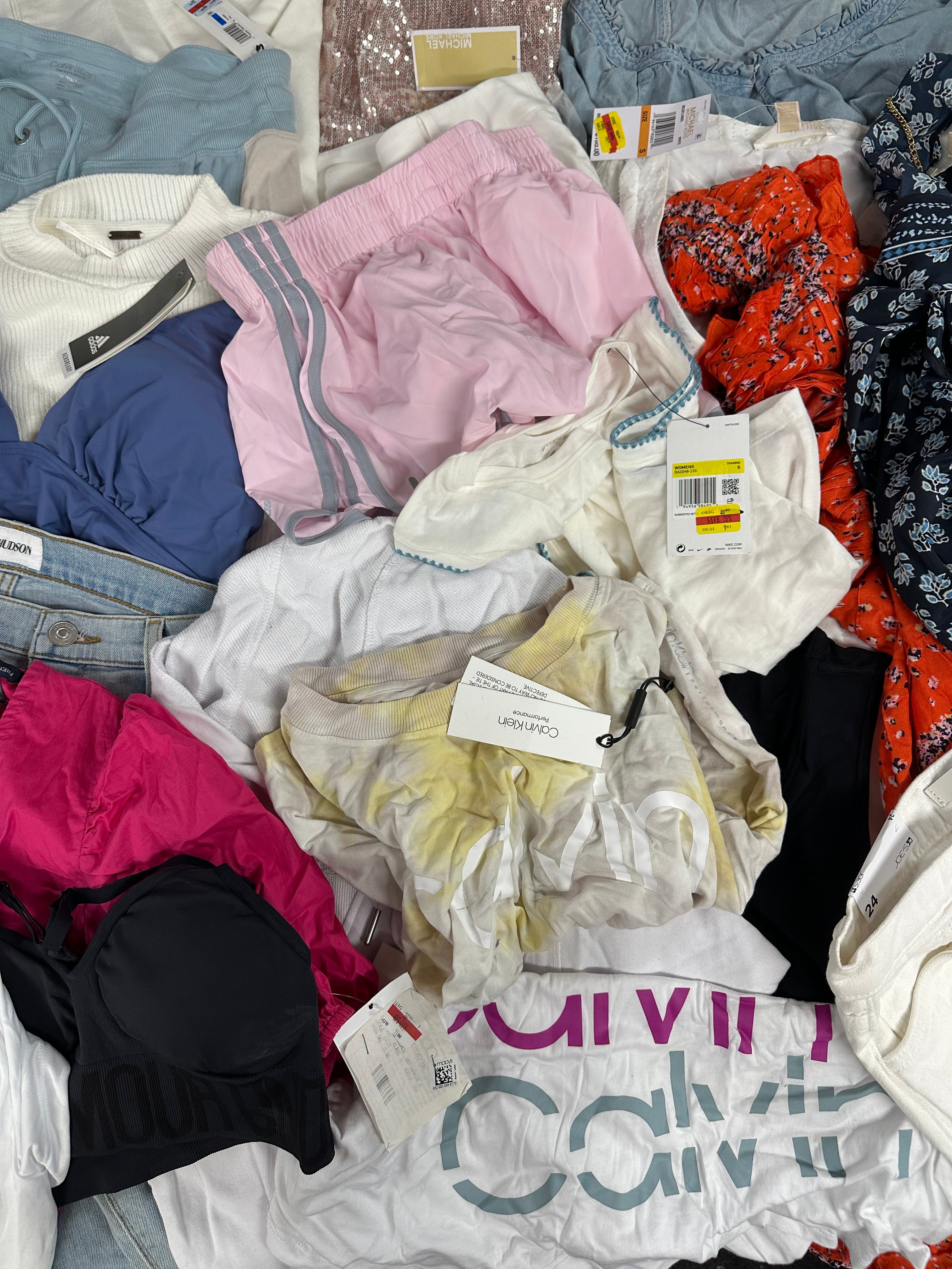 Women's?Clothings Assorted, Wholesale Lot, HUDSON, JOE'S, FRENCH CONNECTION, POLO RALPH LAUREN, MICHAEL KORS, CALVIN KLEIN,FREE PEOPLE, TOMMY HILFIGER, DKNY and more, 24 items, CUSTOMER RETURNS