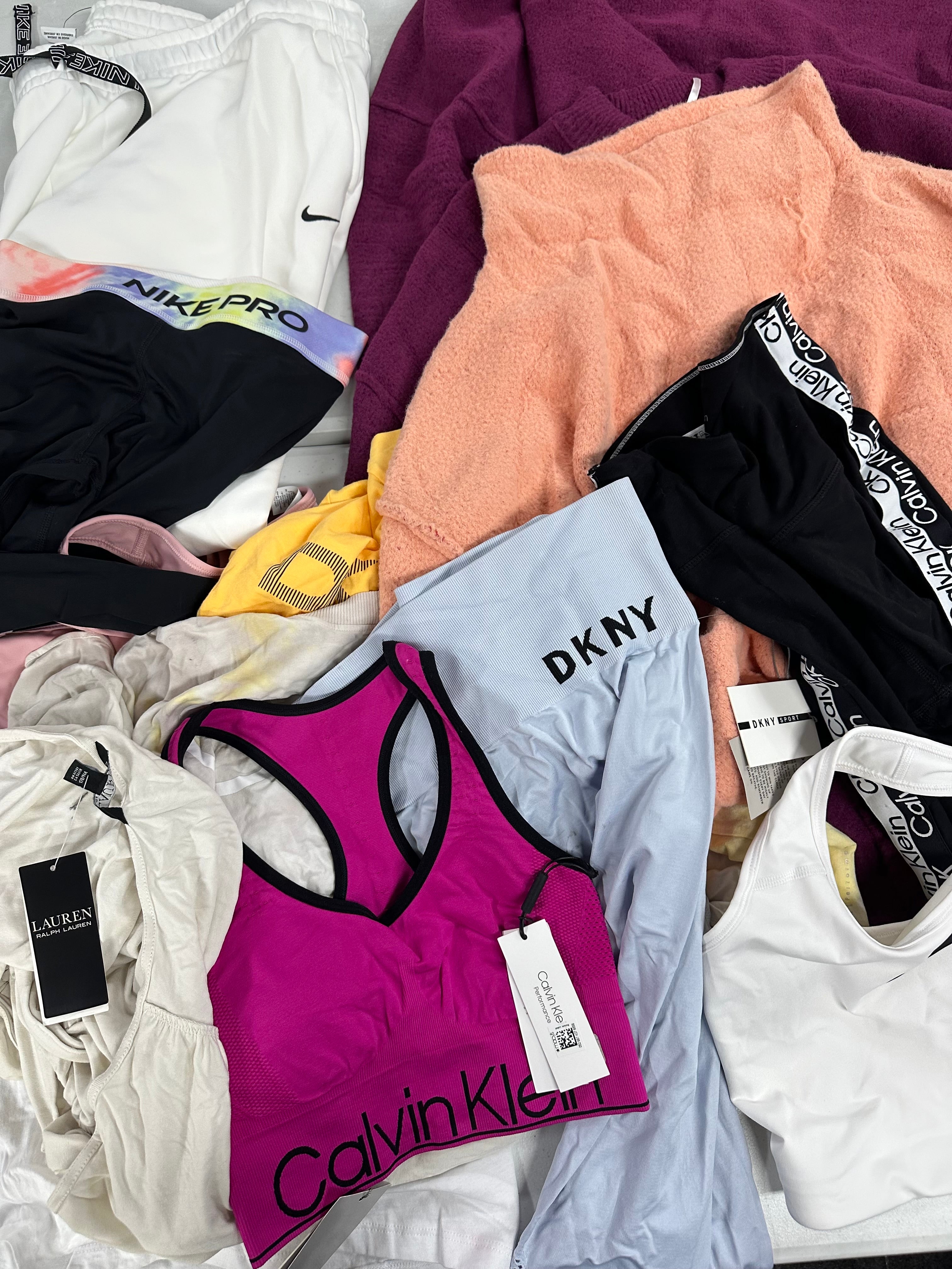 Women's Clothings Assorted, Wholesale Lot, NIKE, FREE PEOPLE, ADIDAS, DKNY and more, 15 items, CUSTOMER RETURNS