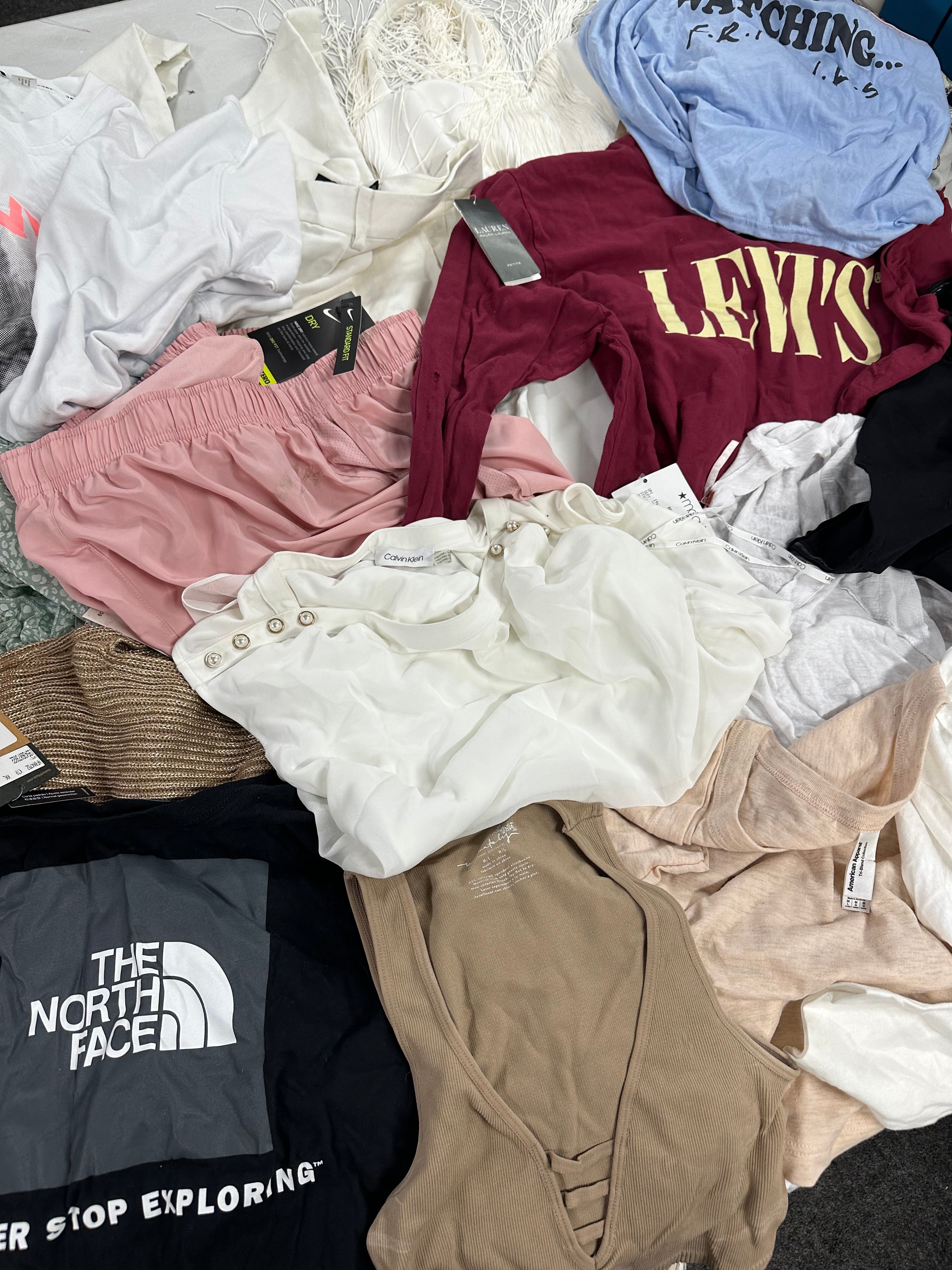 Women's Clothings Assorted, Wholesale Lot, NORTH FACE, POLO RALPH LAUREN, NIKE, DKNY, CALVIN KLEIN and more, 16 items, CUSTOMER RETURNS
