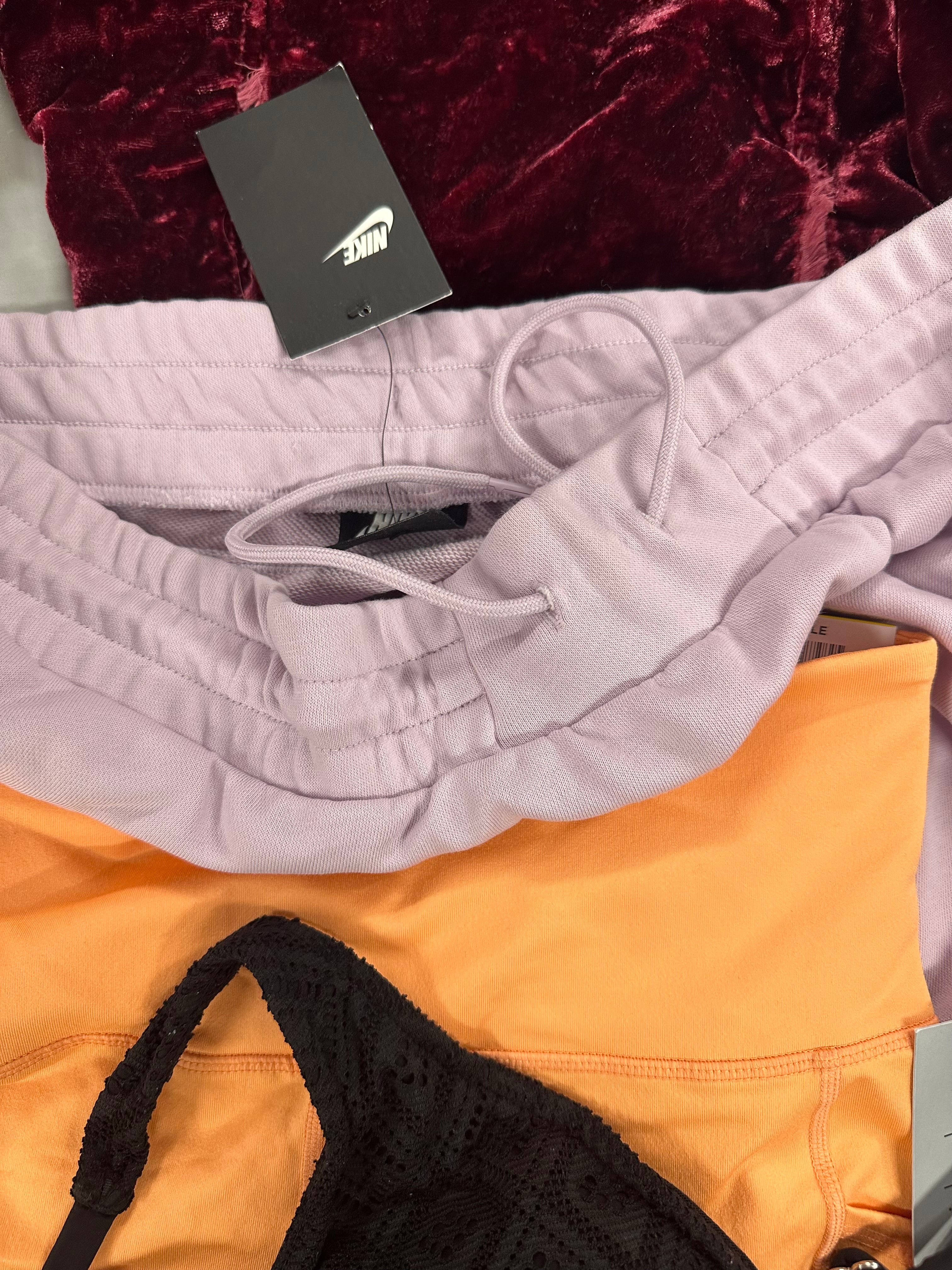 Women's Clothing Assorted Wholesale Lot, JOE'S JEANS, UNDER ARMOUR, POLO RALPH LAUREN, DKNY, FREE PEOPLE, NIKE and more, 14 items, CUSTOMER RETURNS