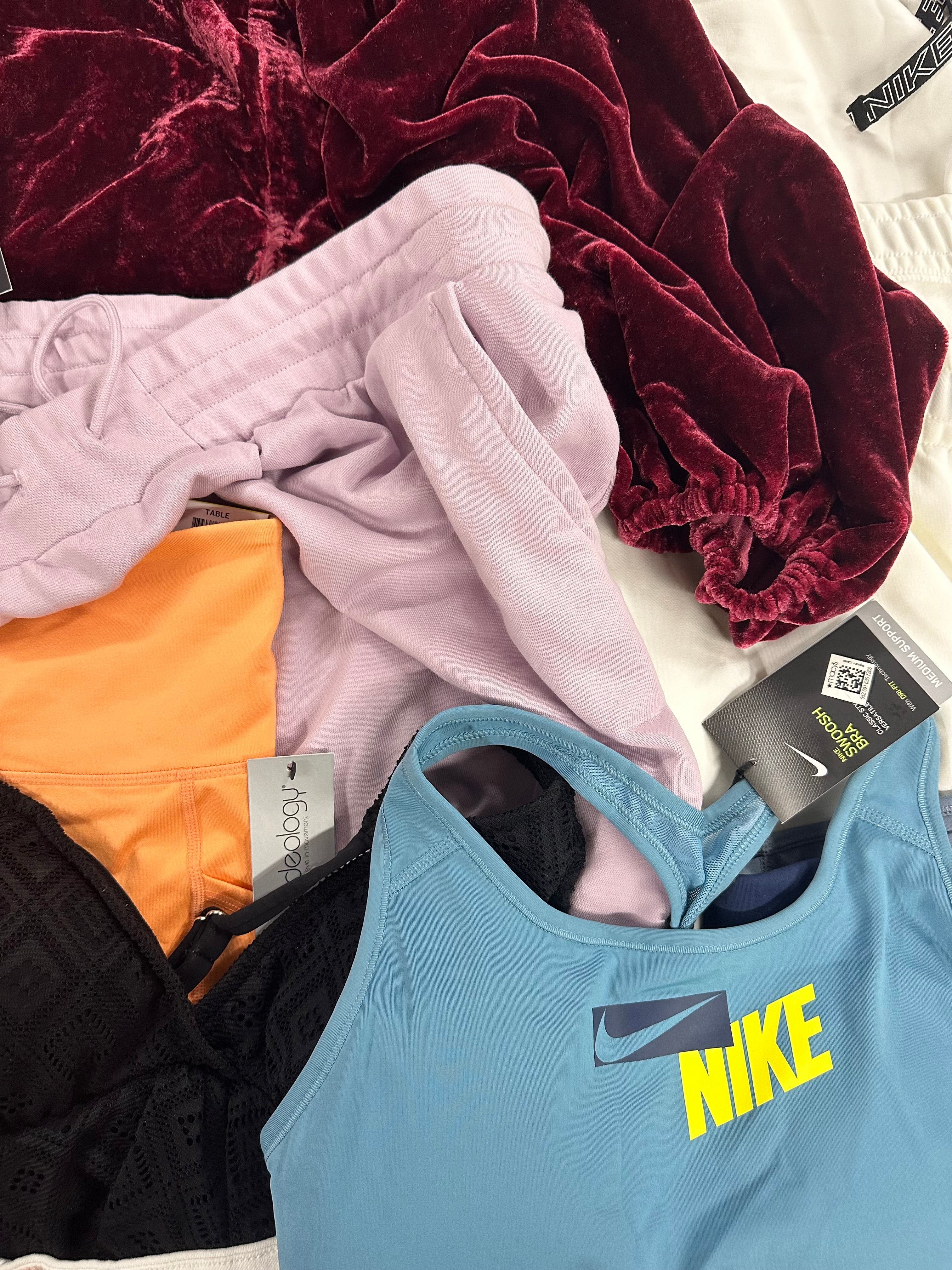 Women's Clothing Assorted Wholesale Lot, JOE'S JEANS, UNDER ARMOUR, POLO RALPH LAUREN, DKNY, FREE PEOPLE, NIKE and more, 14 items, CUSTOMER RETURNS