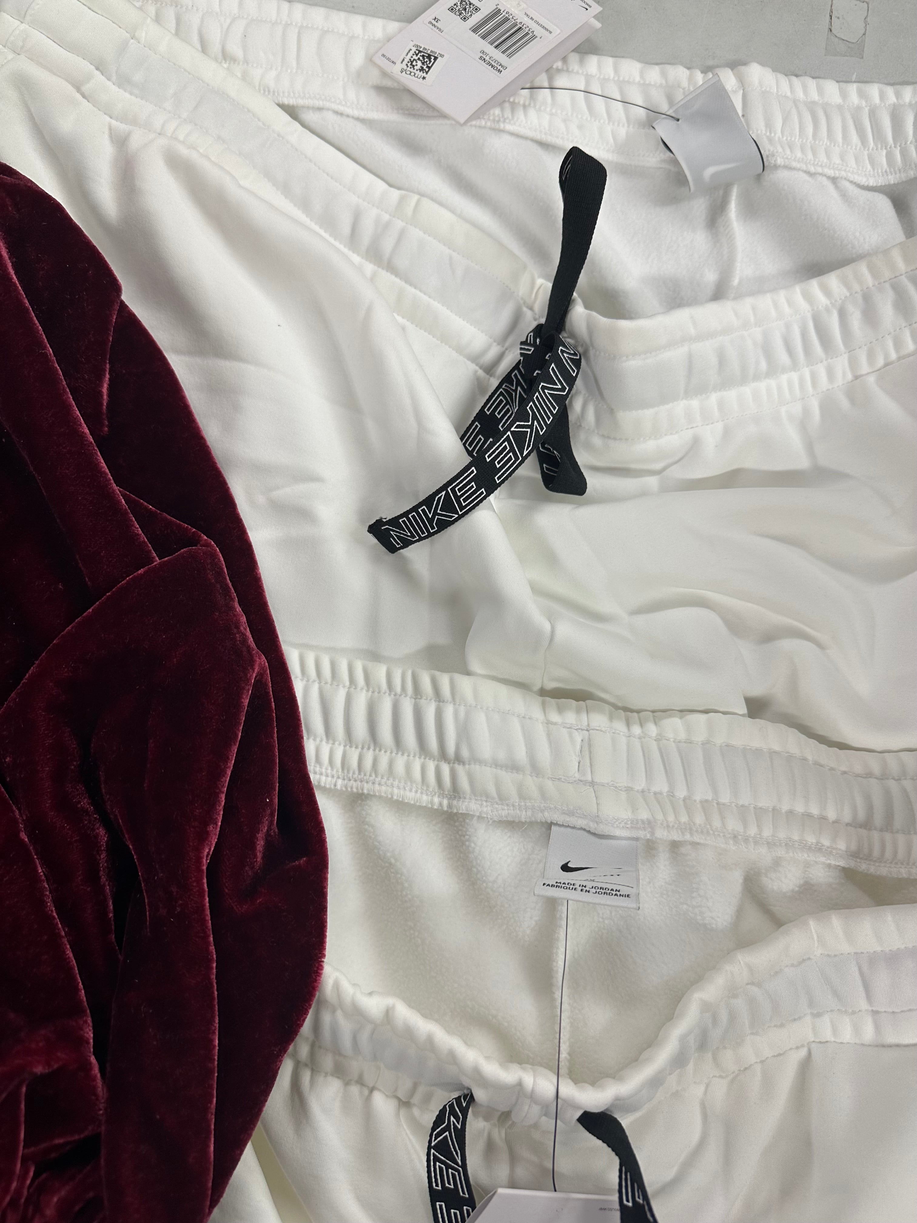 Women's Clothing Assorted Wholesale Lot, JOE'S JEANS, UNDER ARMOUR, POLO RALPH LAUREN, DKNY, FREE PEOPLE, NIKE and more, 14 items, CUSTOMER RETURNS