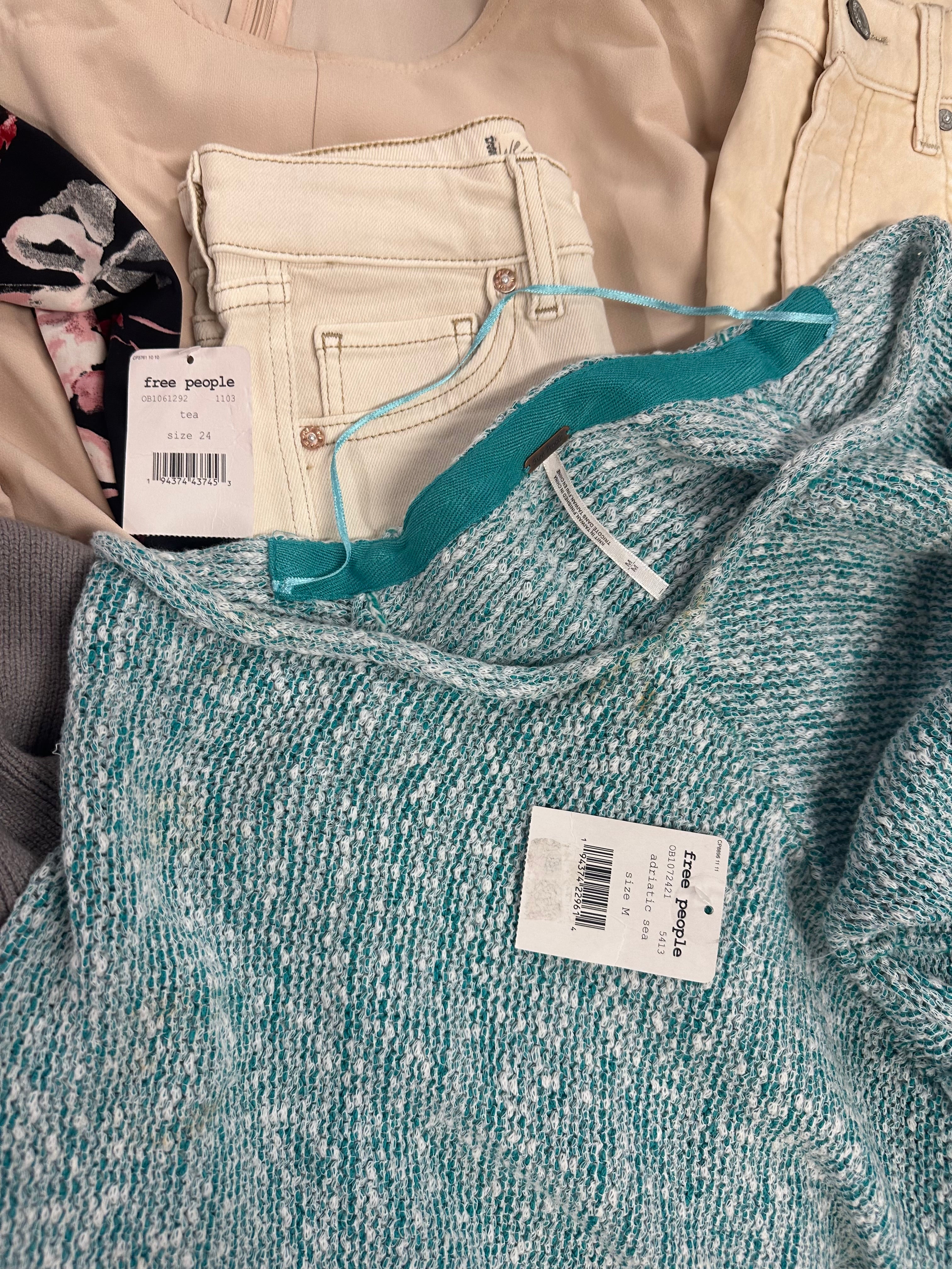 Women's Clothings Assorted Wholesale Lot, CALVIN KLEIN, TRINA TURK, FREE PEOPLE, SANCTUARY and more, 9 items, CUSTOMER RETURNS