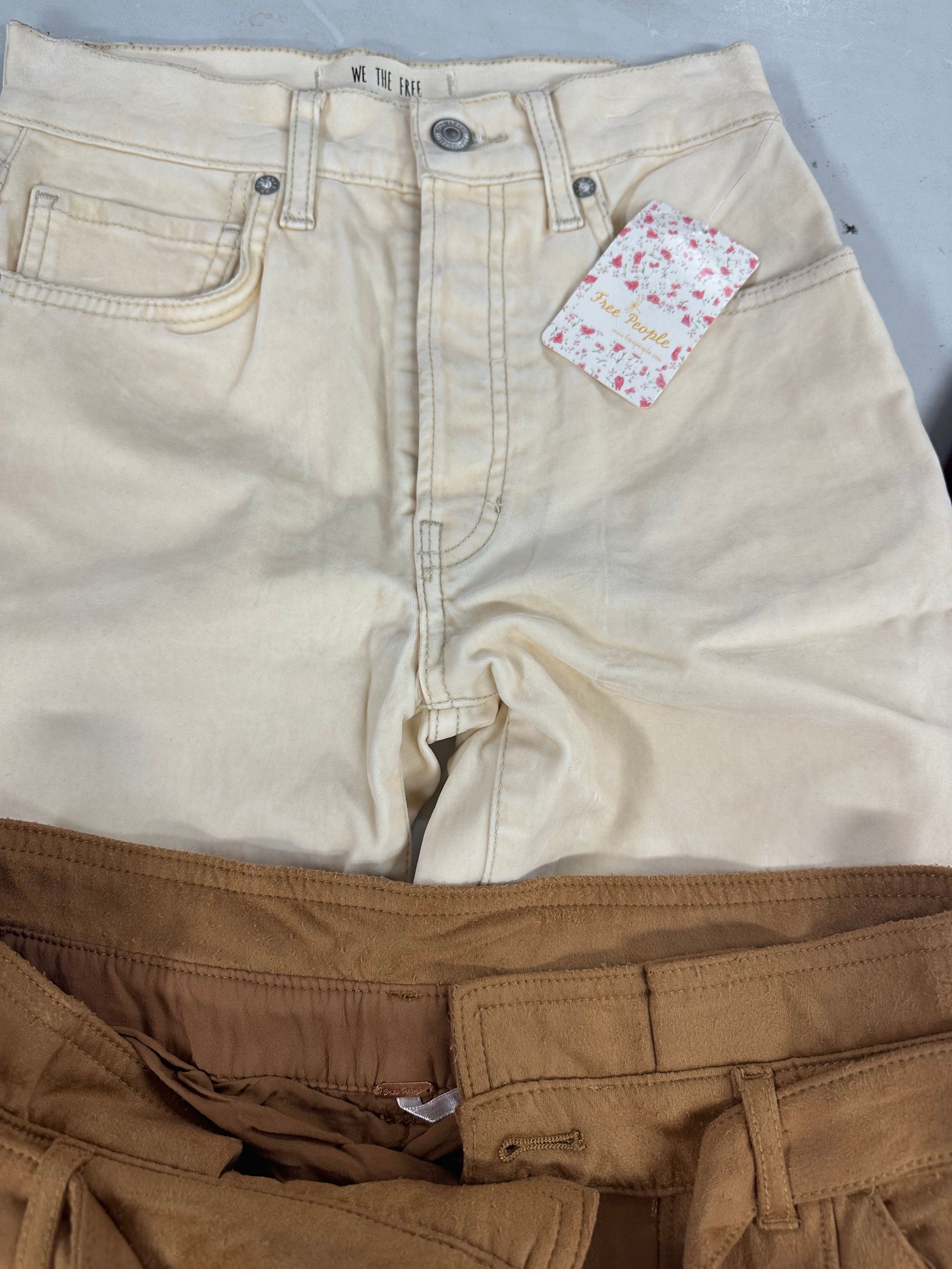 Women's Clothings Sweaters & Pants Wholesale Lot, FREE PEOPLE, CALVIN KLEIN,SANCTUARY, 8 items, CUSTOMER RETURNS