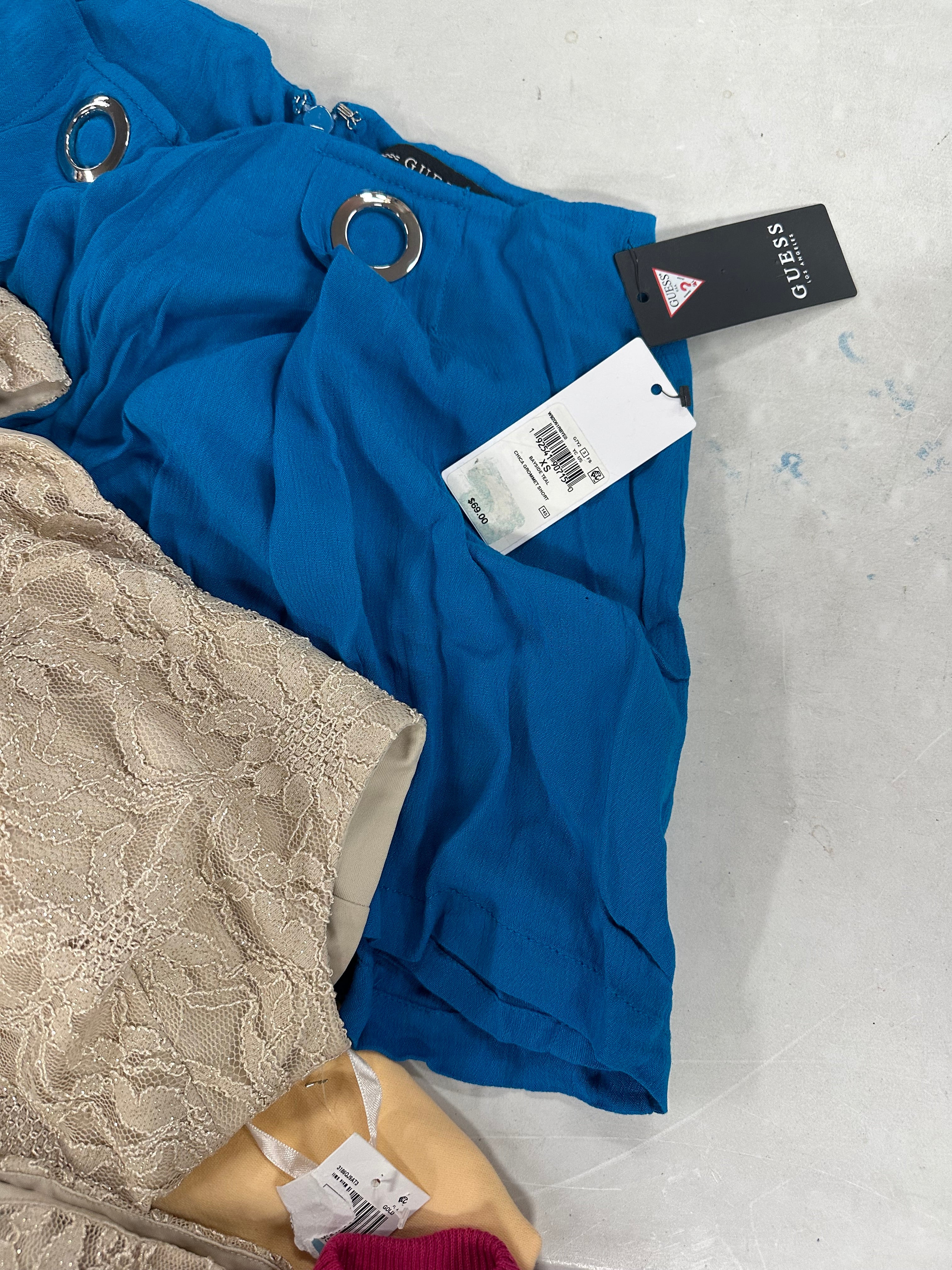 Women's Clothings Assorted Wholesale Lot, GUESS, CALVIN KLEIN, CHAMPION, ADIDAS, NIKE, 32 DEGREES and more, 13 items, CUSTOMER RETURNS