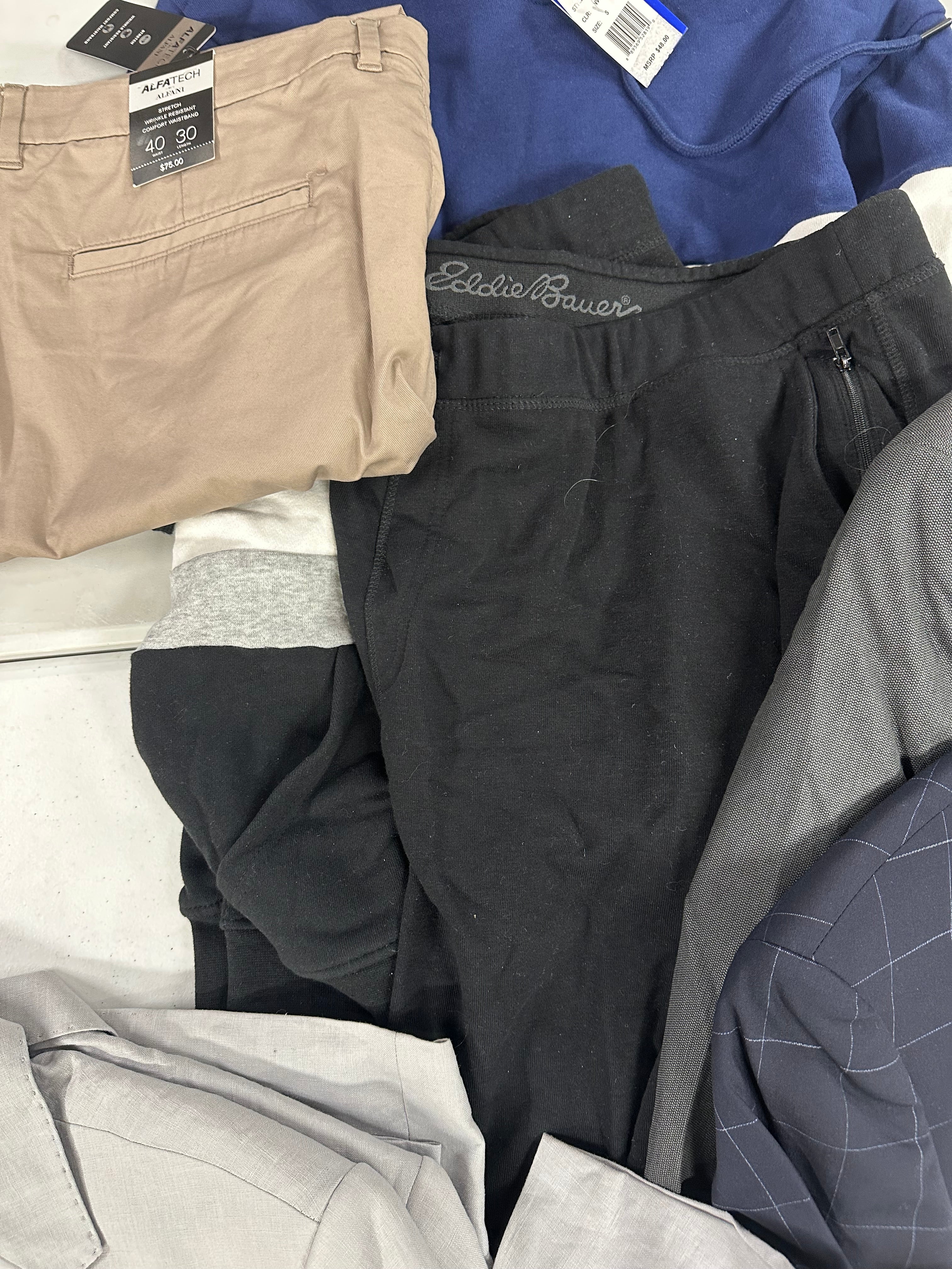 Men's Clothings Assorted Wholesale Lot, HOGGAR, MICHAEL KORS, PENFIELD, TASSO ELBA, CALVIN KLEIN, AZARO UOMO and more, 11 items, CUSTOMER RETURNS