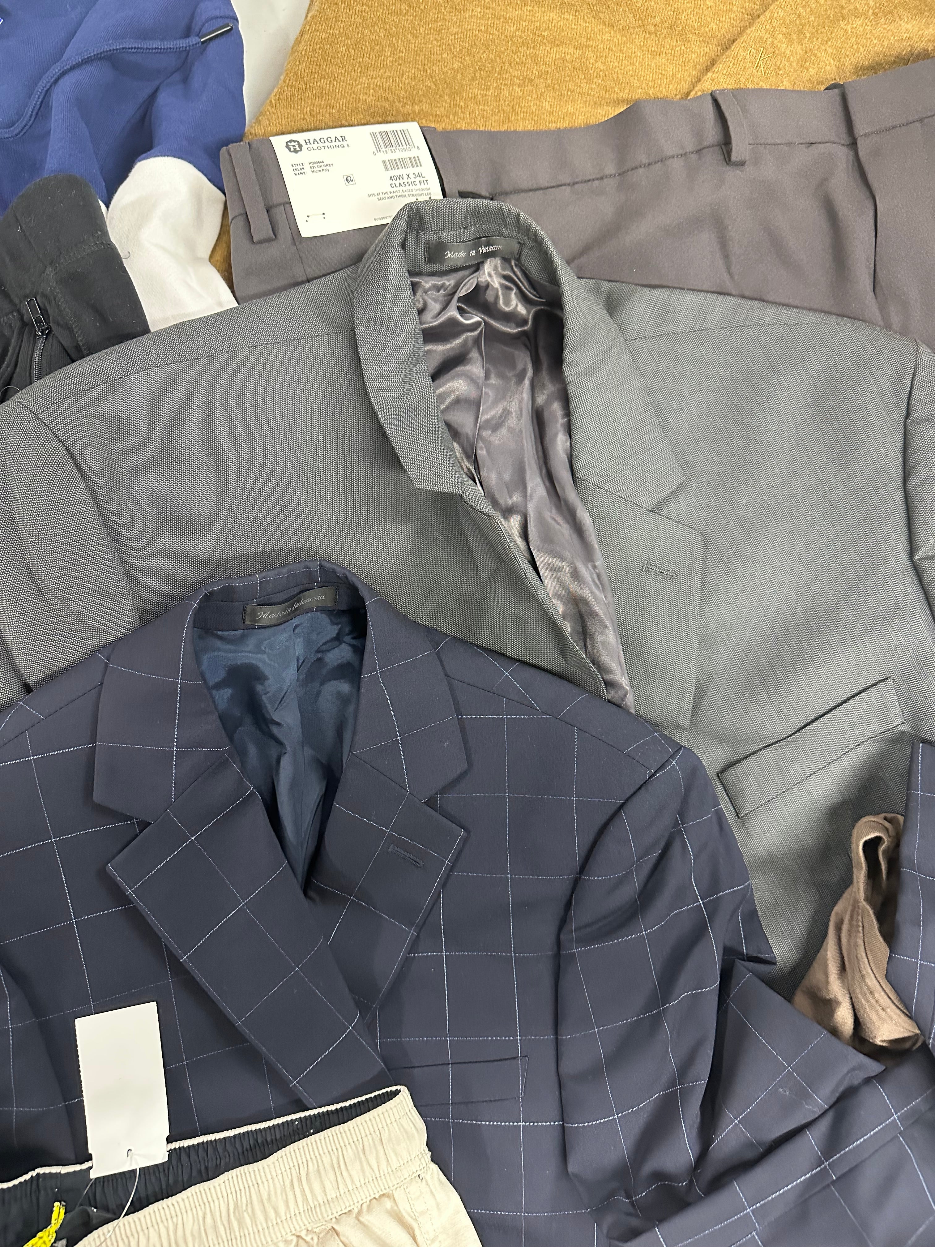 Men's Clothings Assorted Wholesale Lot, HOGGAR, MICHAEL KORS, PENFIELD, TASSO ELBA, CALVIN KLEIN, AZARO UOMO and more, 11 items, CUSTOMER RETURNS