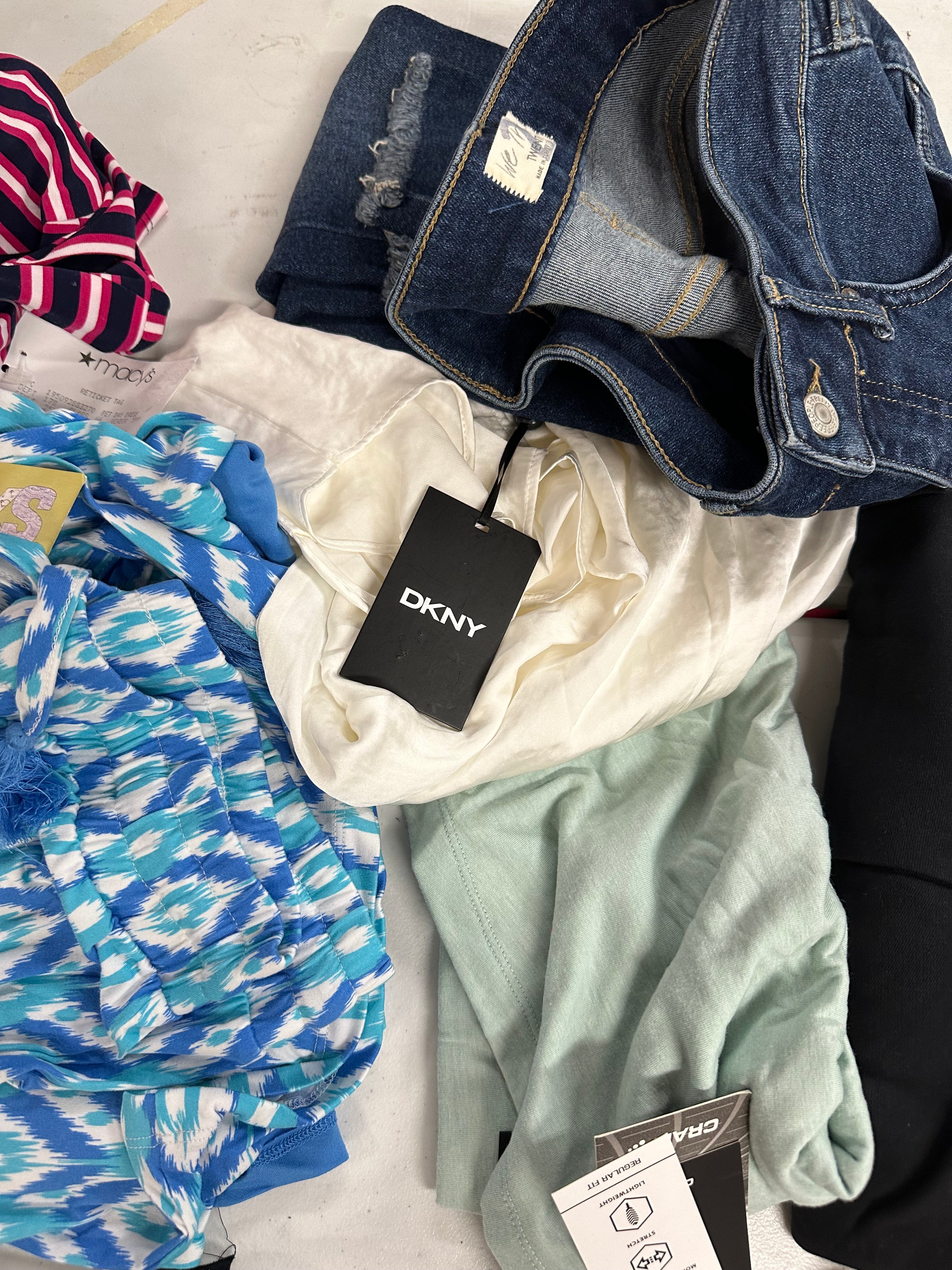 Women's Clothings Assorted Wholesale Lot, RALPH LAUREN, DKNY, FREE PEOPLE, ADIDAS, SANCTUAR and more, 14 items, CUSTOMER RETURNS