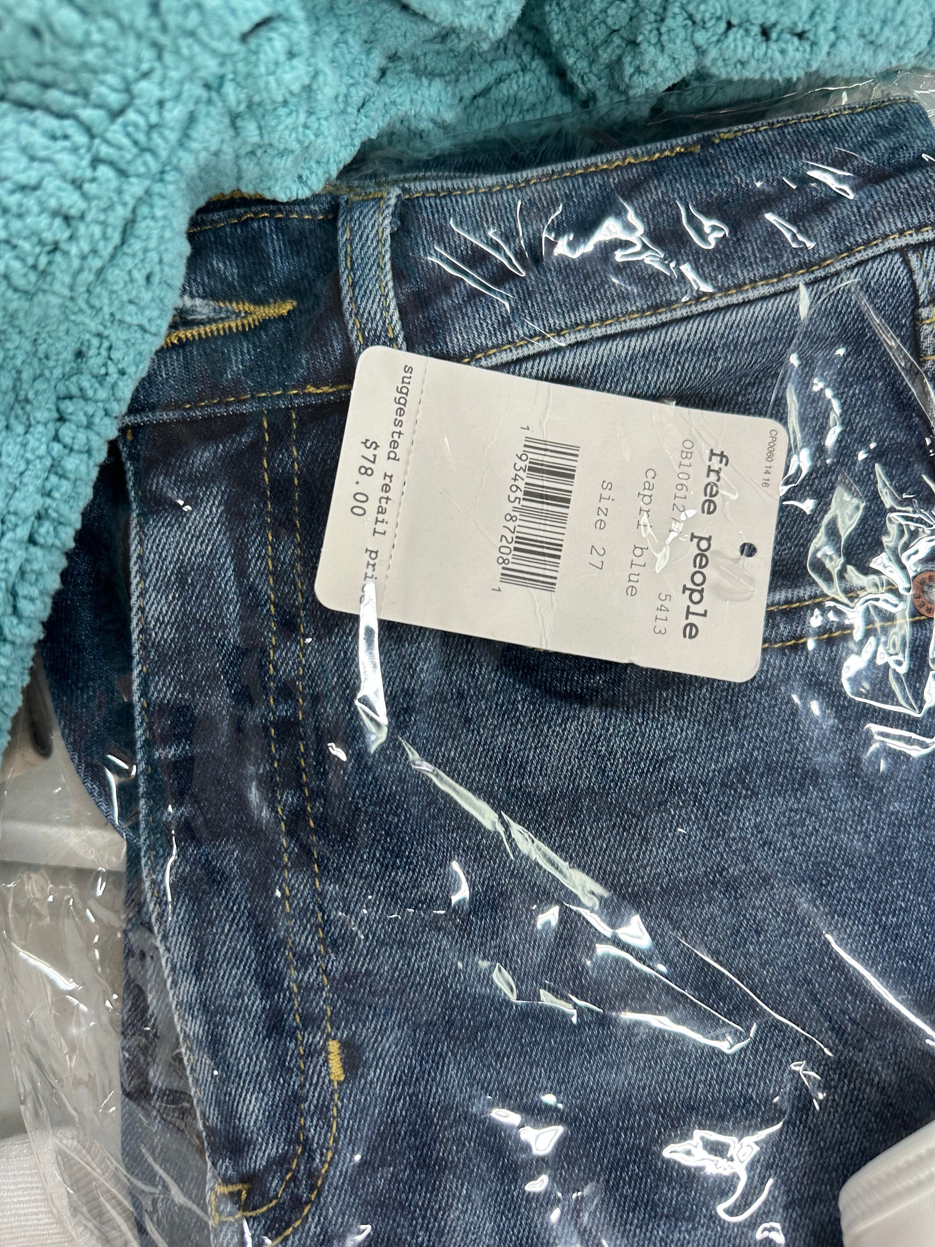 Women's Clothing Assorted Wholesale Lot, DKNY, CALVIN KLEIN, FREE PEOPLE, ADIDAS, ALFANI and more, 12 items, CUSTOMER RETURNS